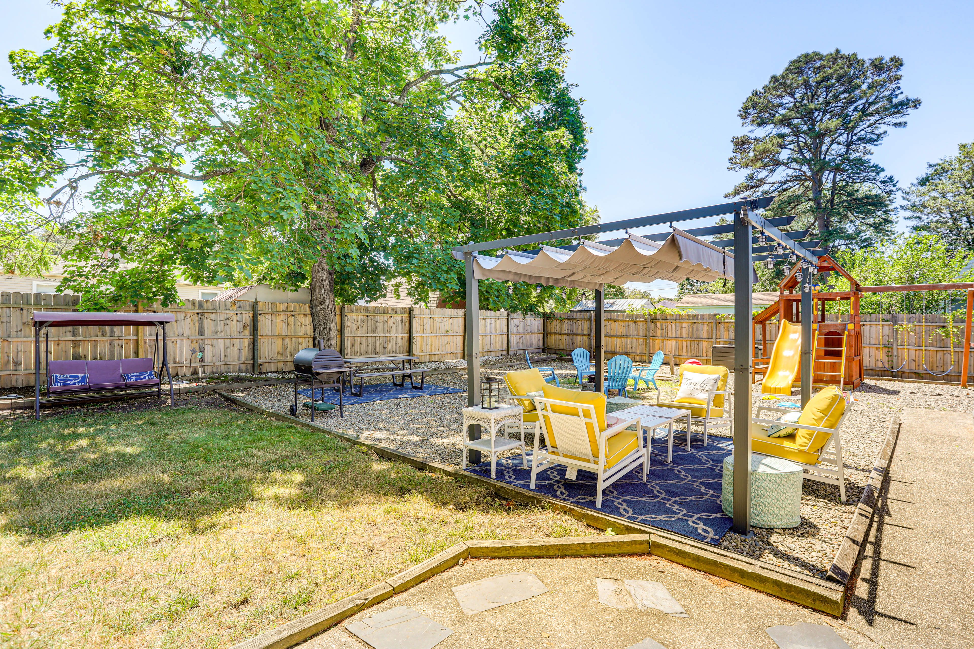 Private Yard | Pergola | Charcoal Grill | Cornhole | Fire Pit | Playset