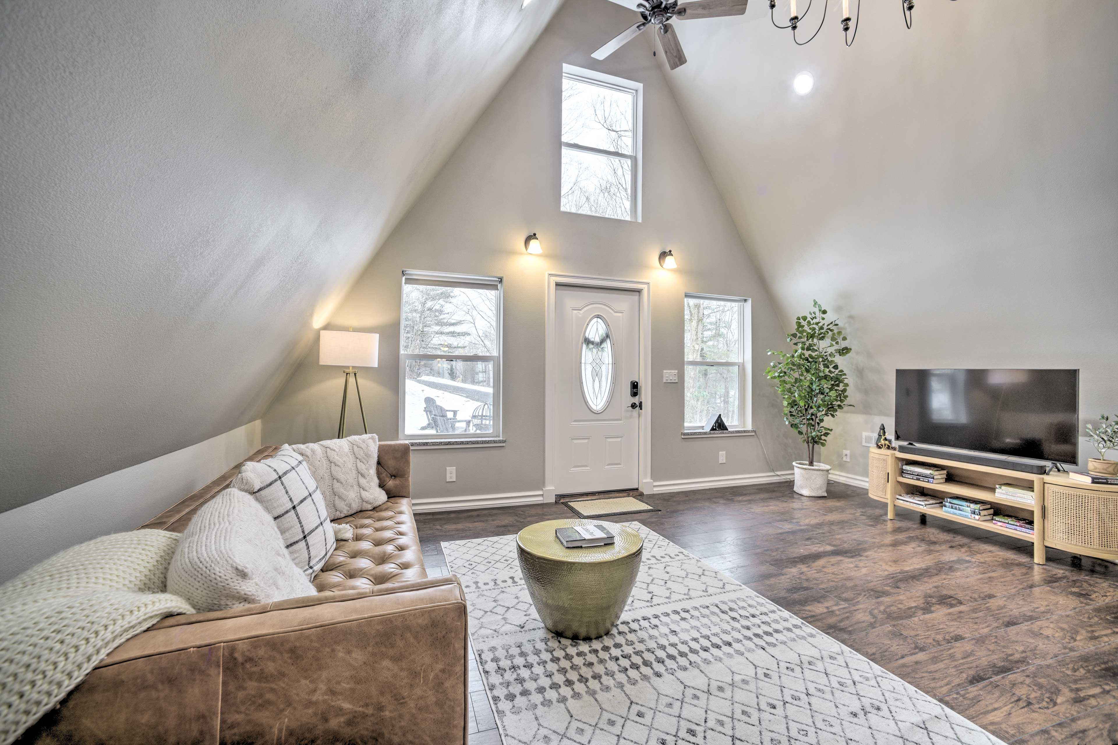 Living Room | Smart TV