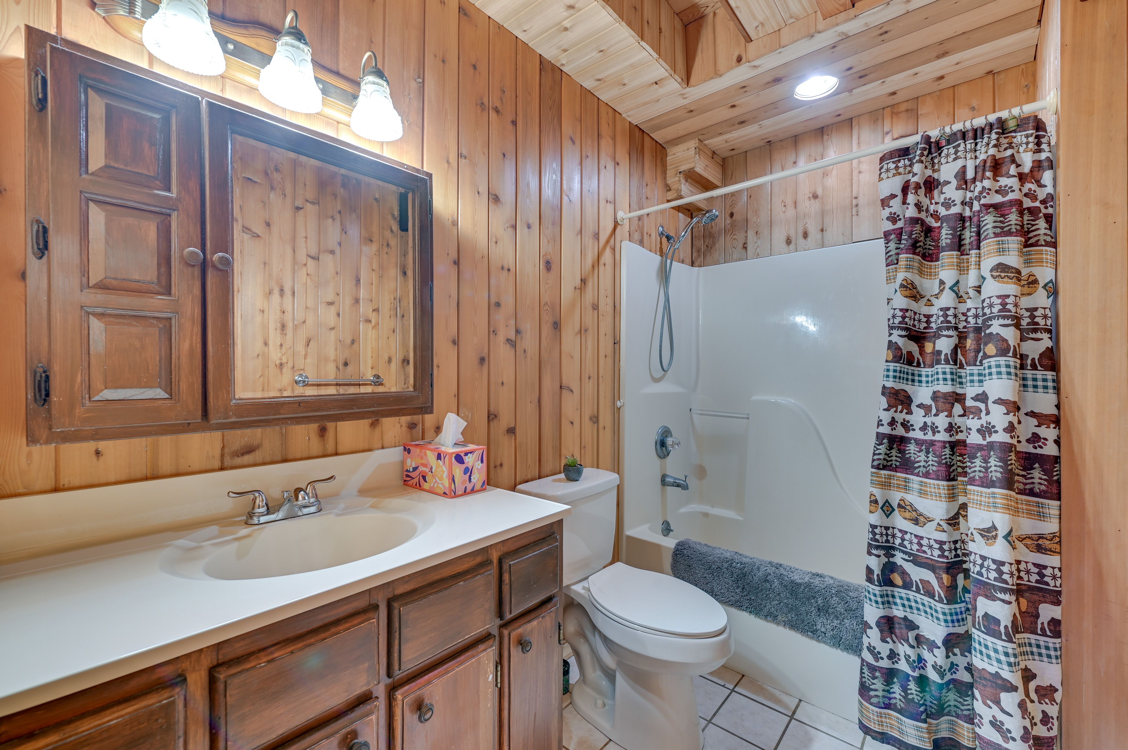 Full Bathroom