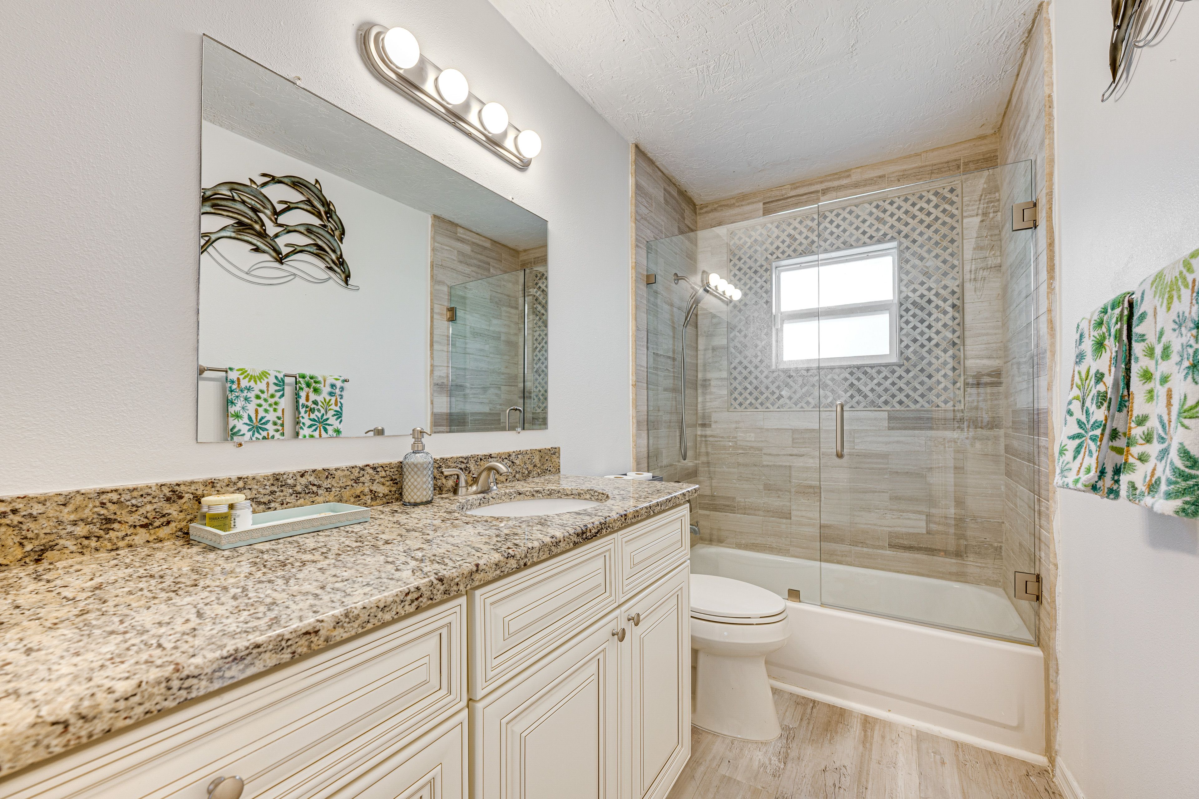 Full Bathroom