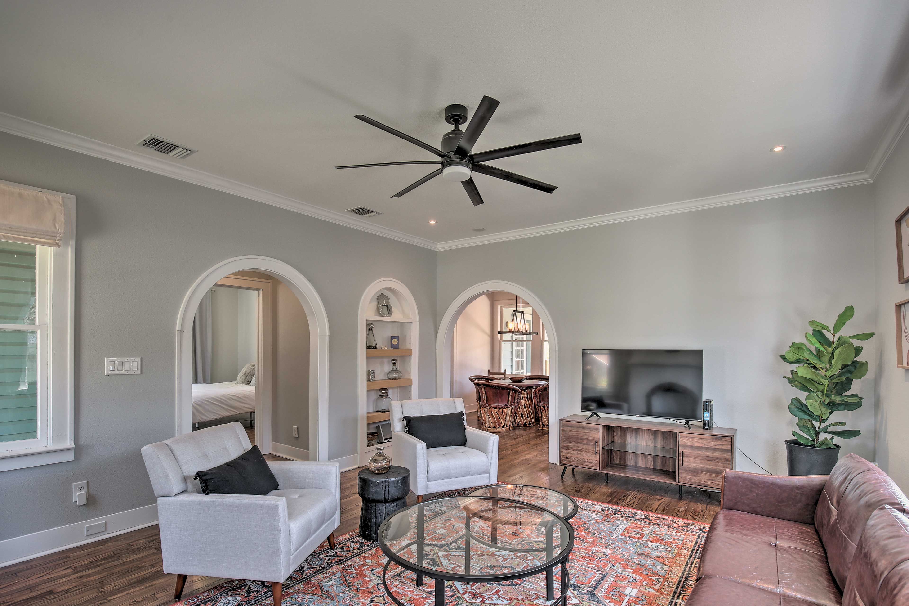 San Antonio Vacation Rental | 2BR | 1BA | Steps to Enter | 1,092 Sq Ft