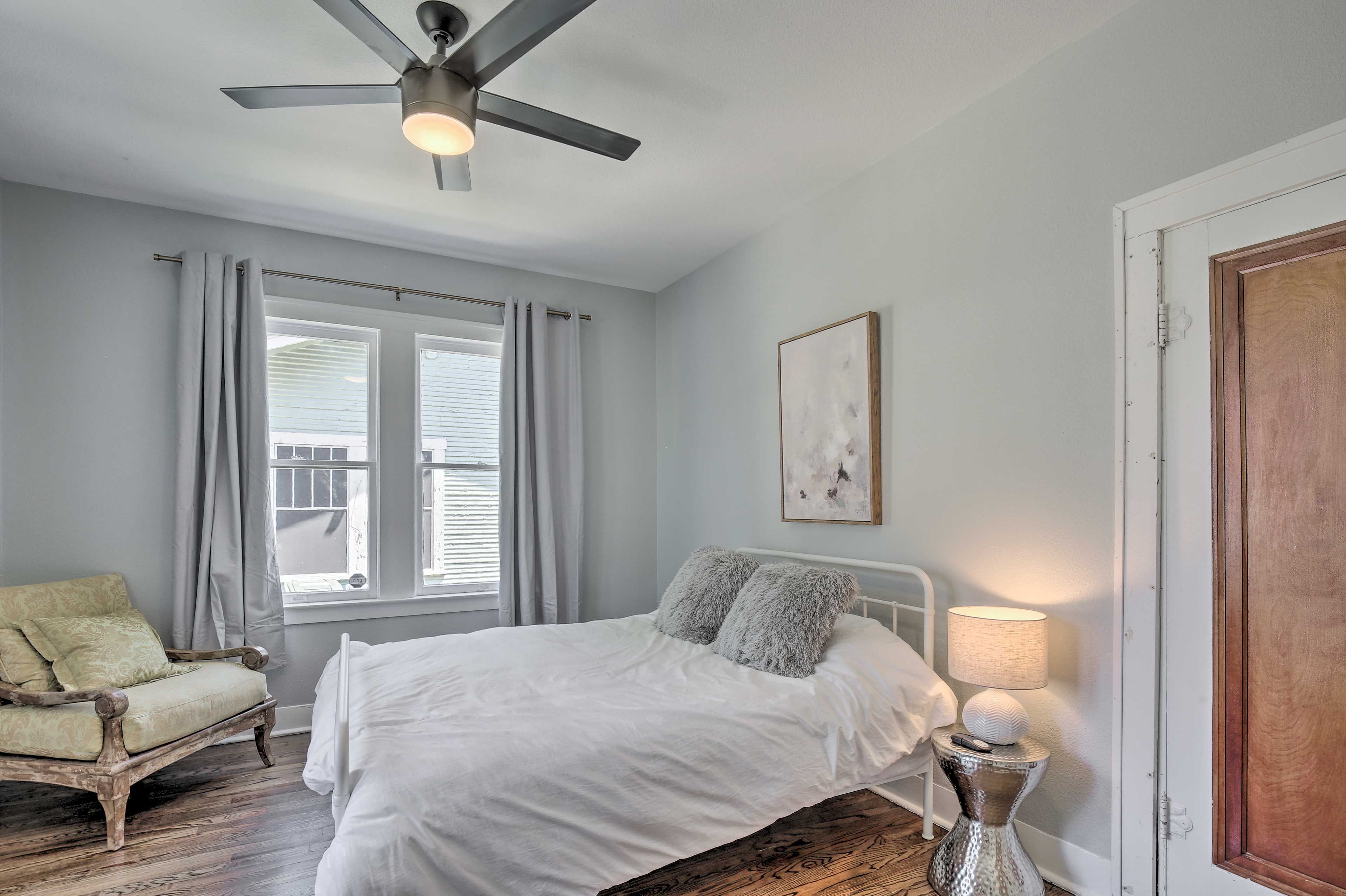 Bedroom 2 | Main Level | Queen Bed