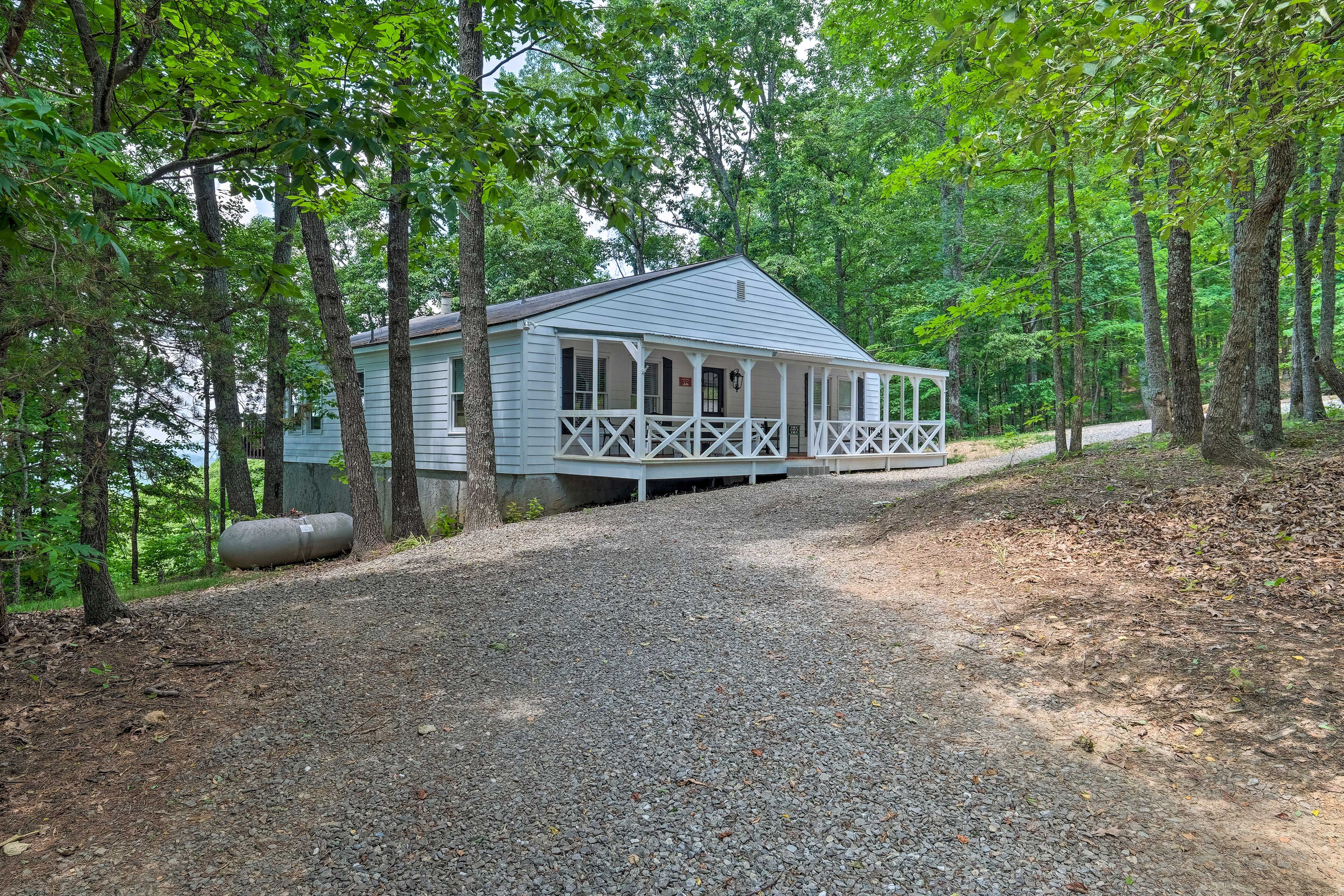 Property Exterior | Gravel Driveway (5 Vehicles) | RV/Trailer Parking Allowed