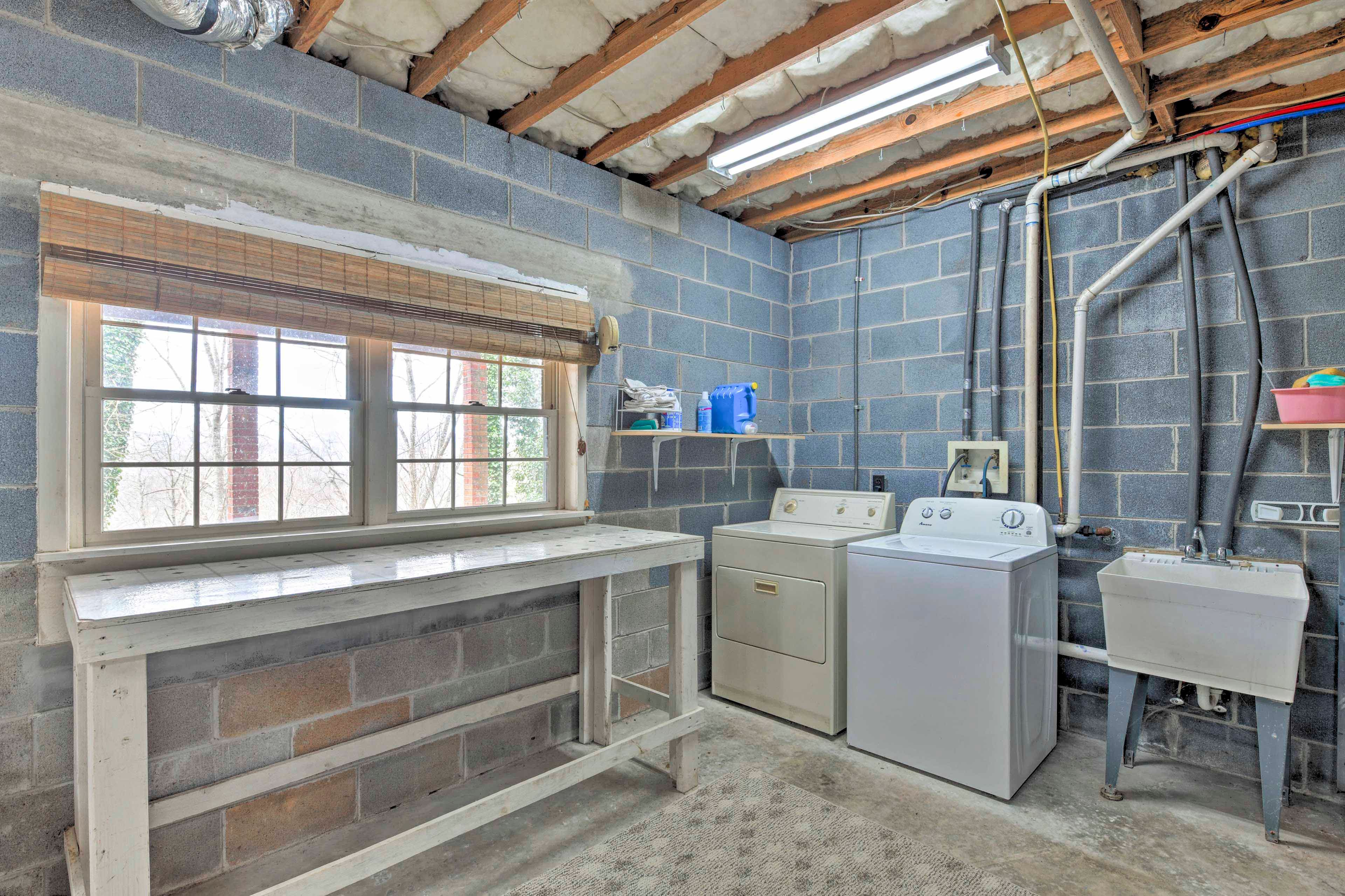Laundry Area | Detergent Provided