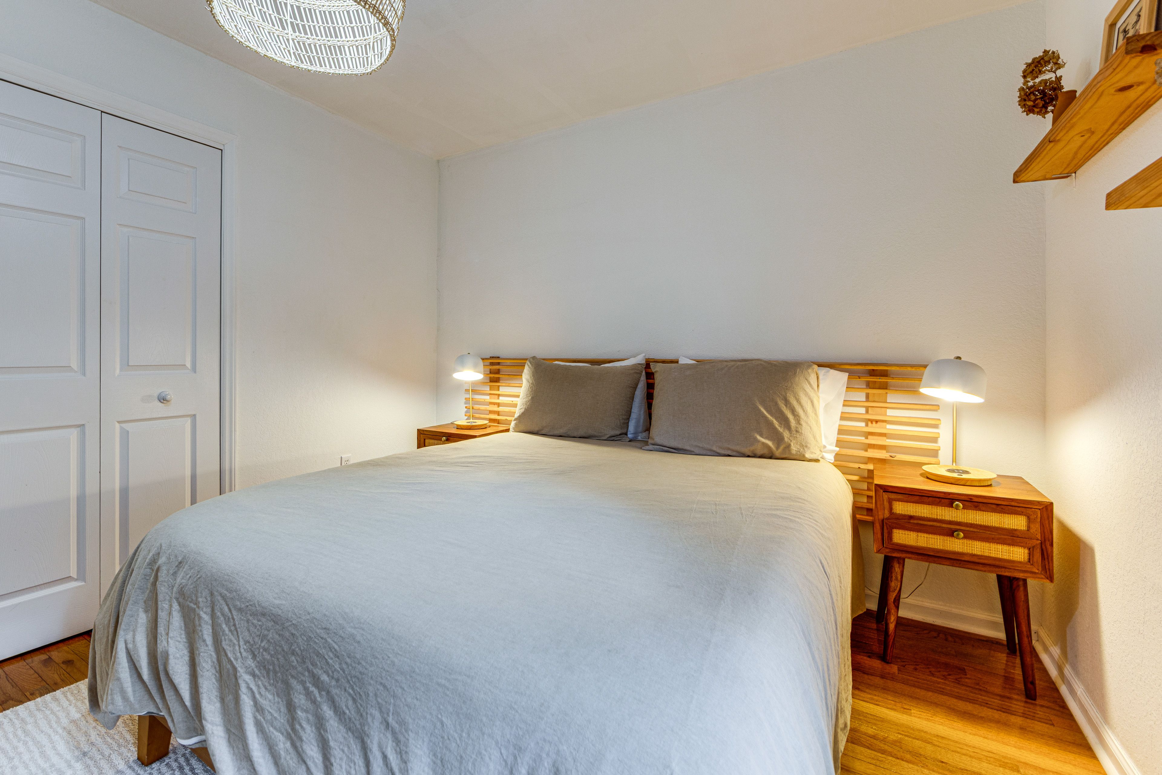 Bedroom 1 | Main Floor | Queen Bed