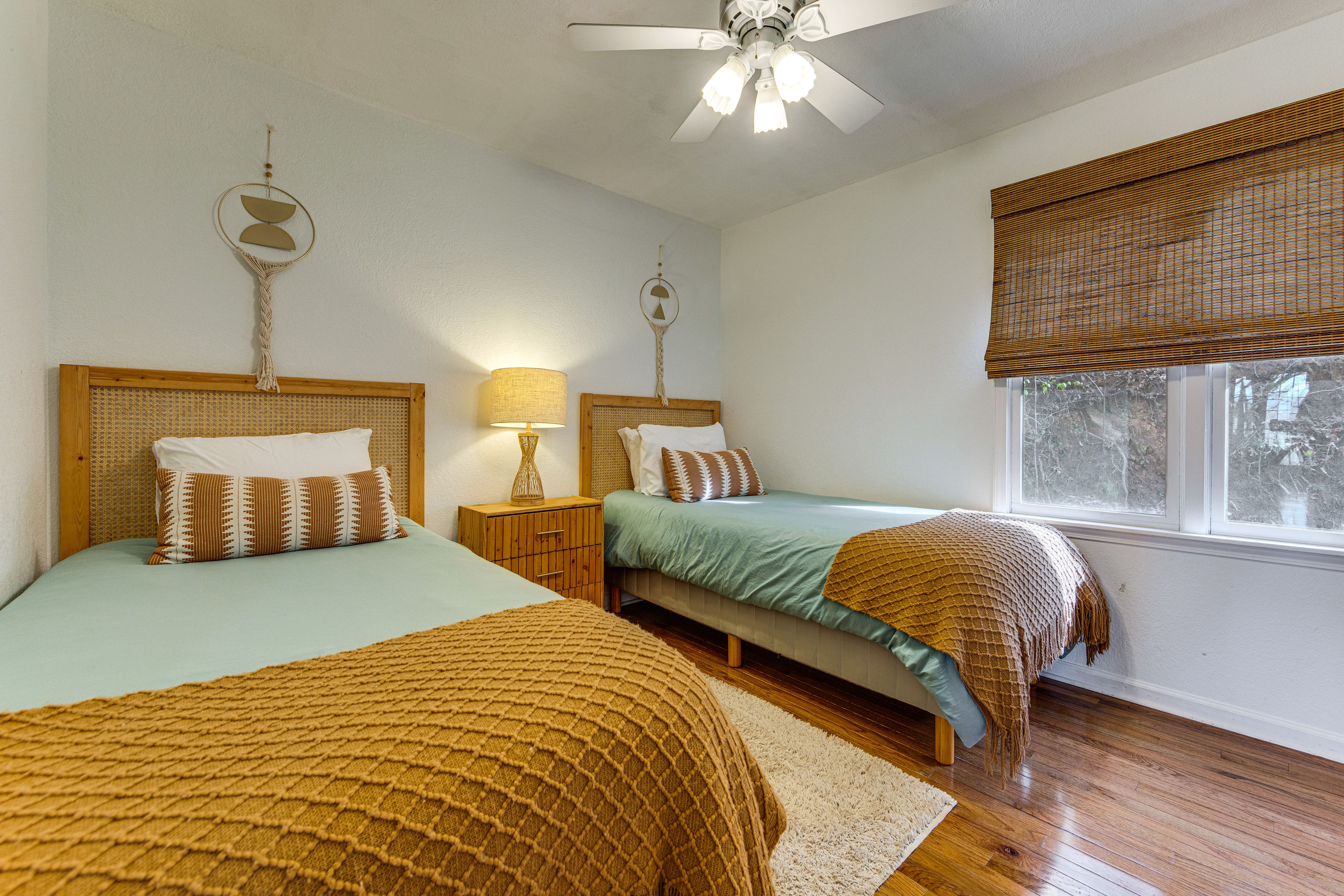 Bedroom 2 | 2 Twin Beds | Main Floor