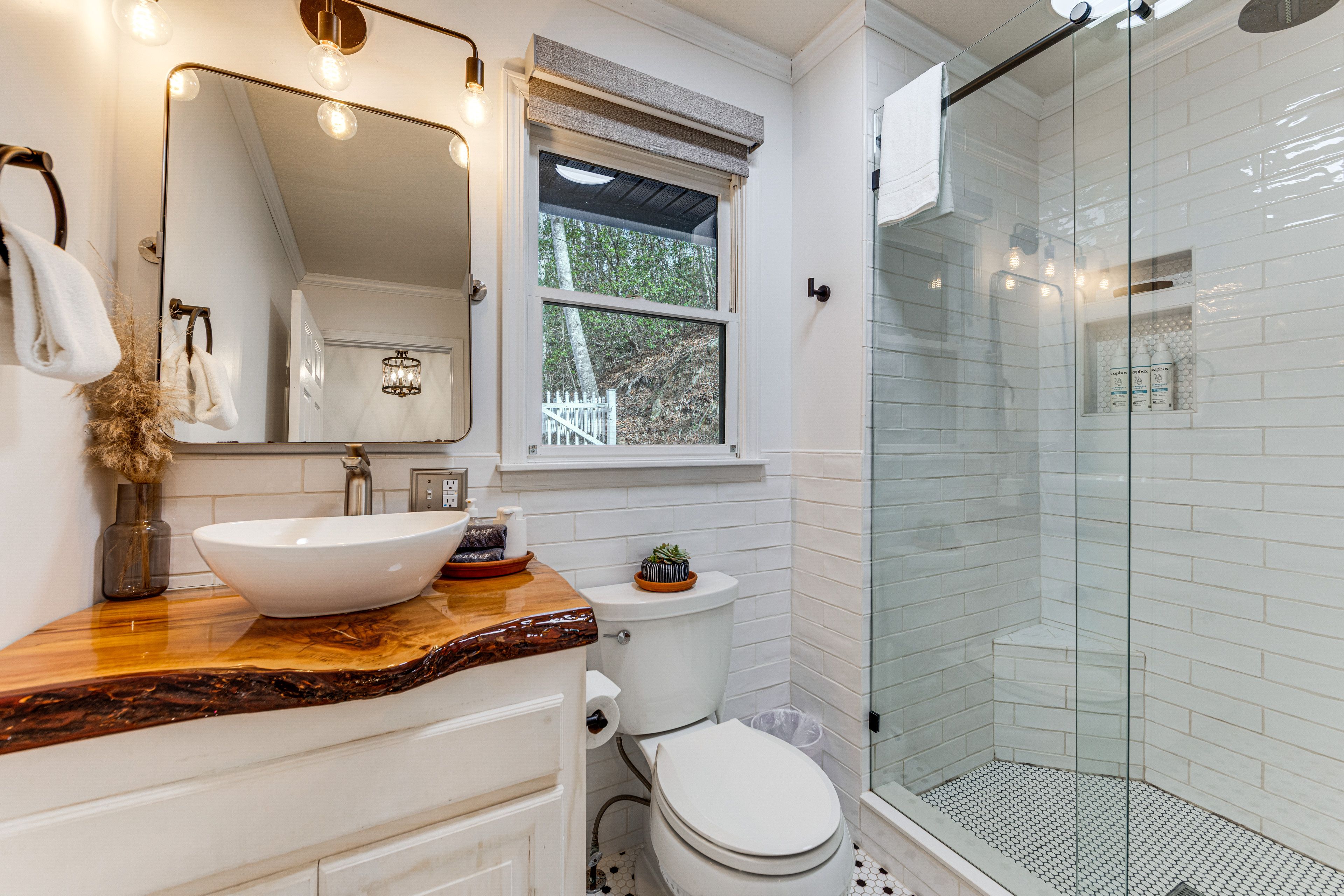 Full Bathroom | Lower Floor