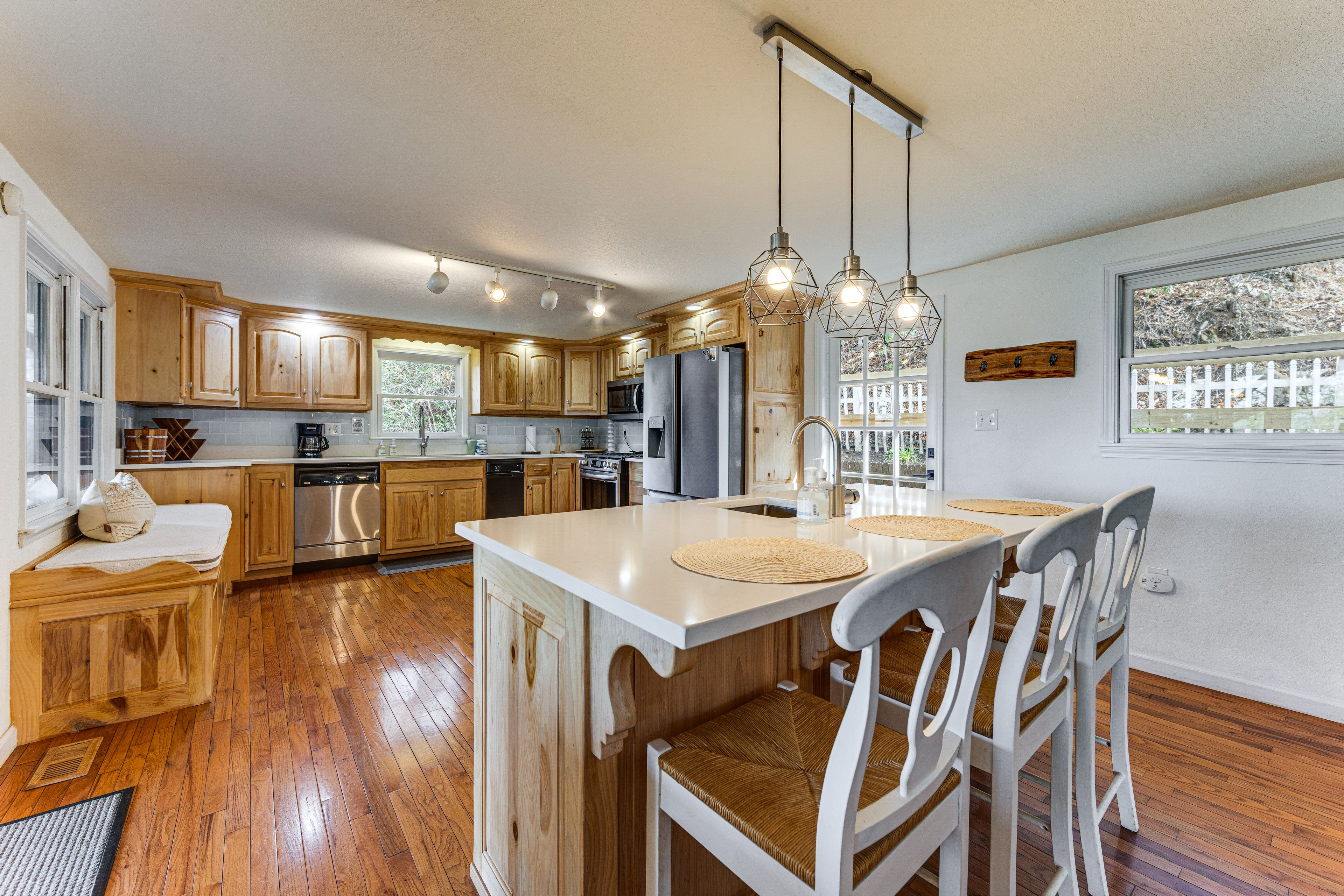 Kitchen | Cooking Basics & Spices | Coffee Maker | Crockpot