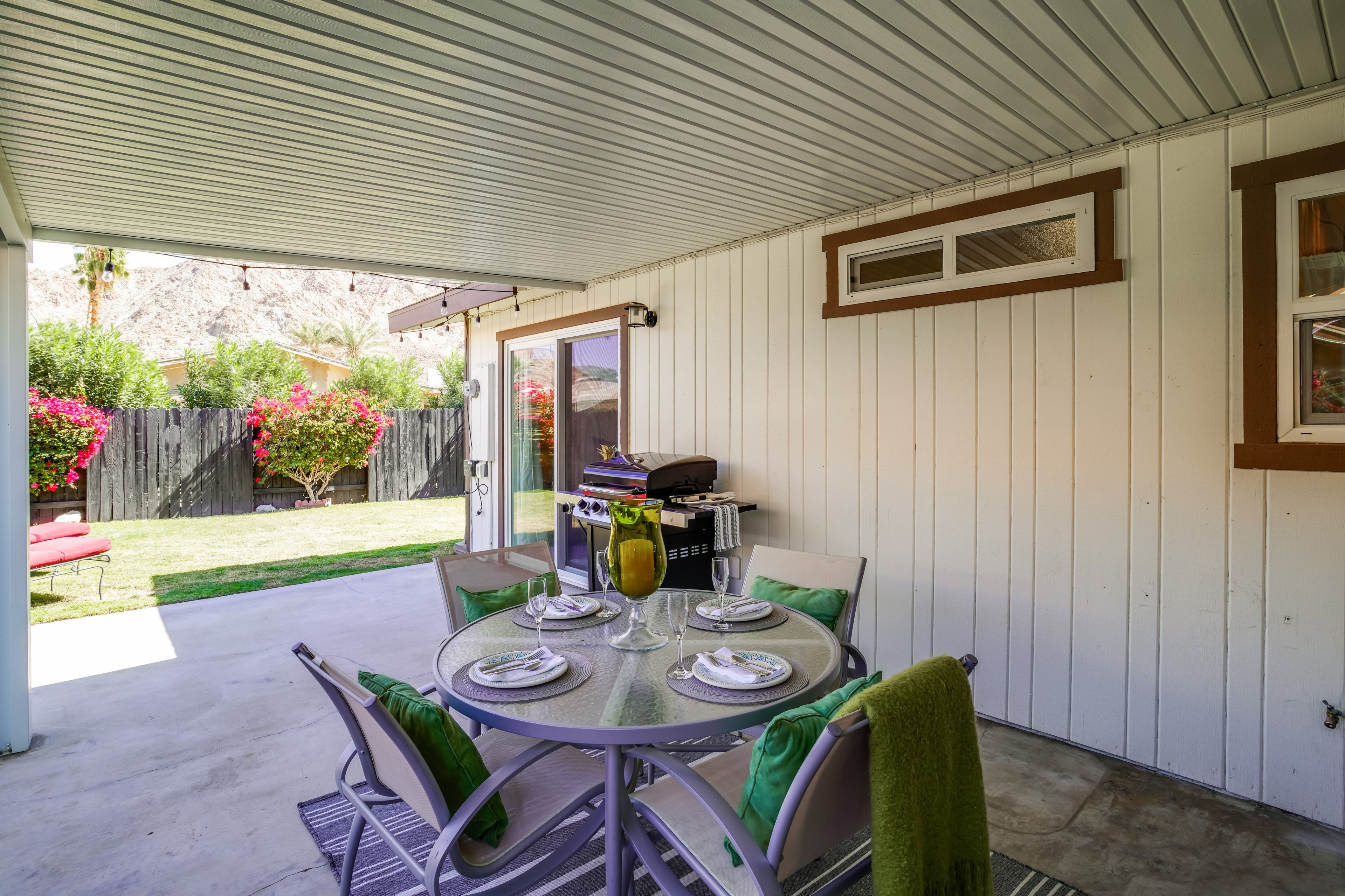Patio | Outdoor Dining Area