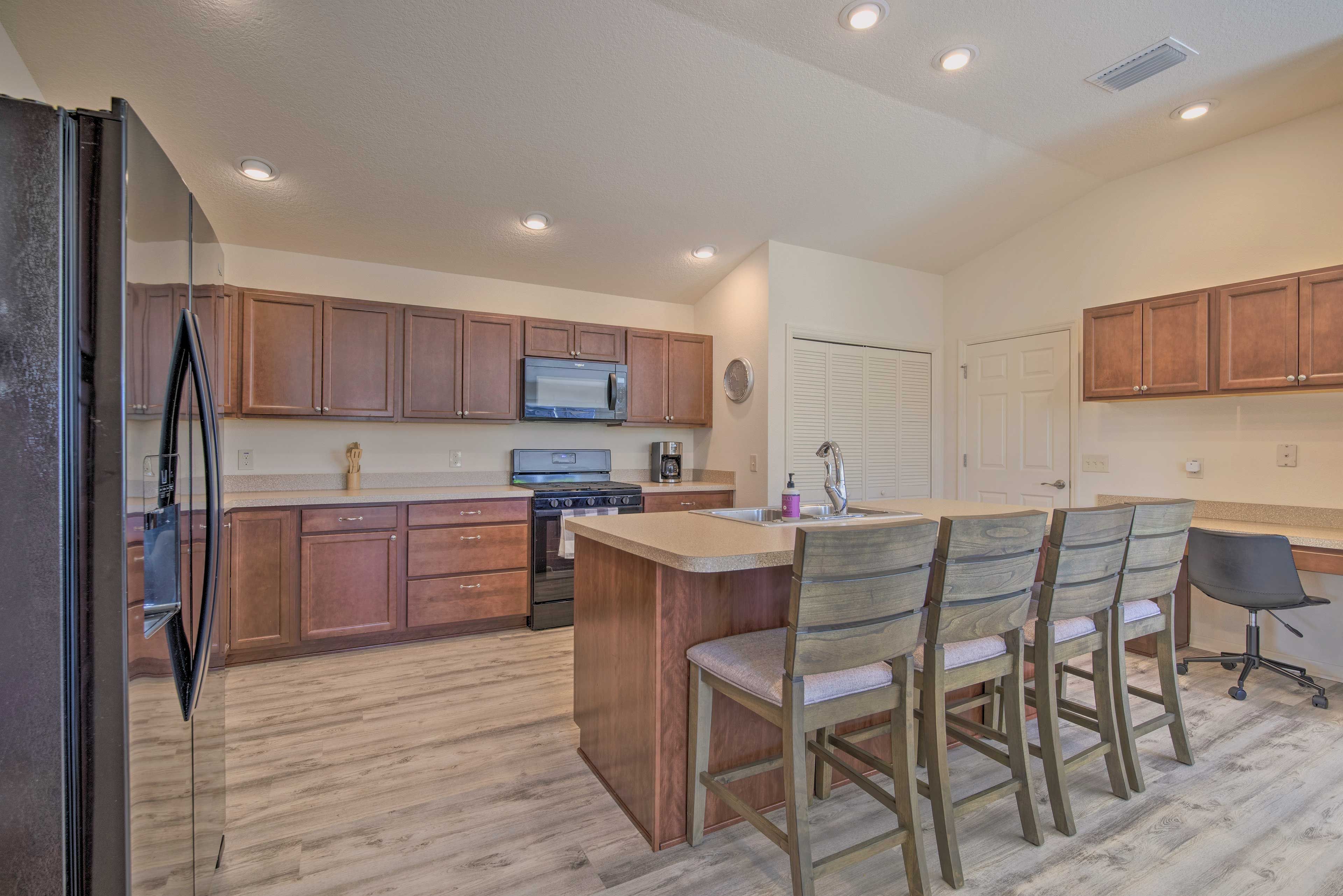 Kitchen | Toaster | Blender | Crockpot