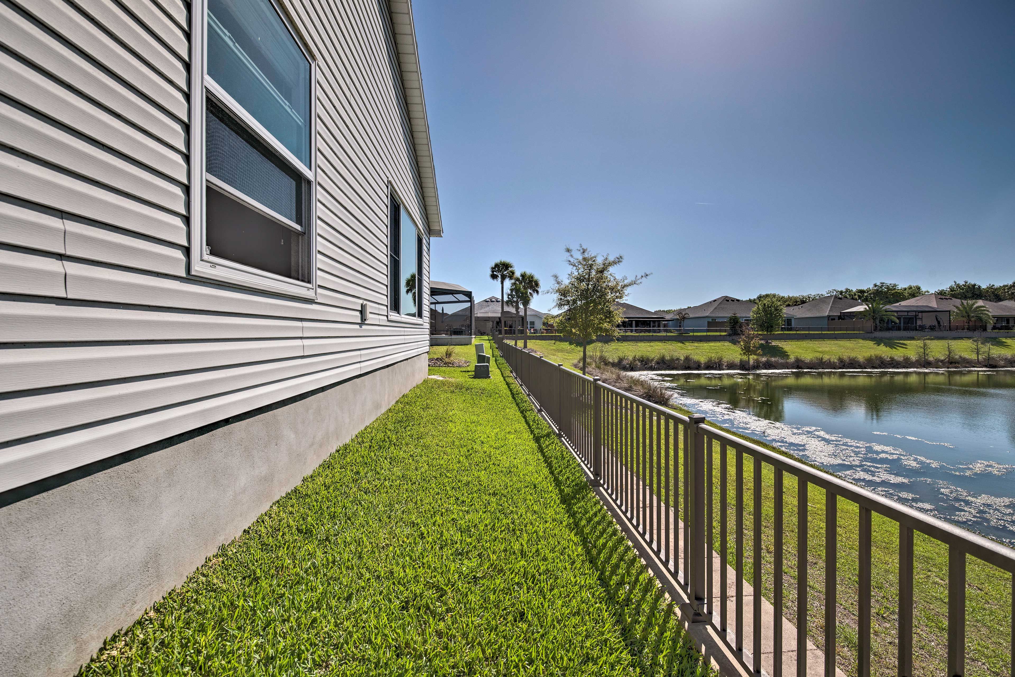 Private Yard | Lakefront Property