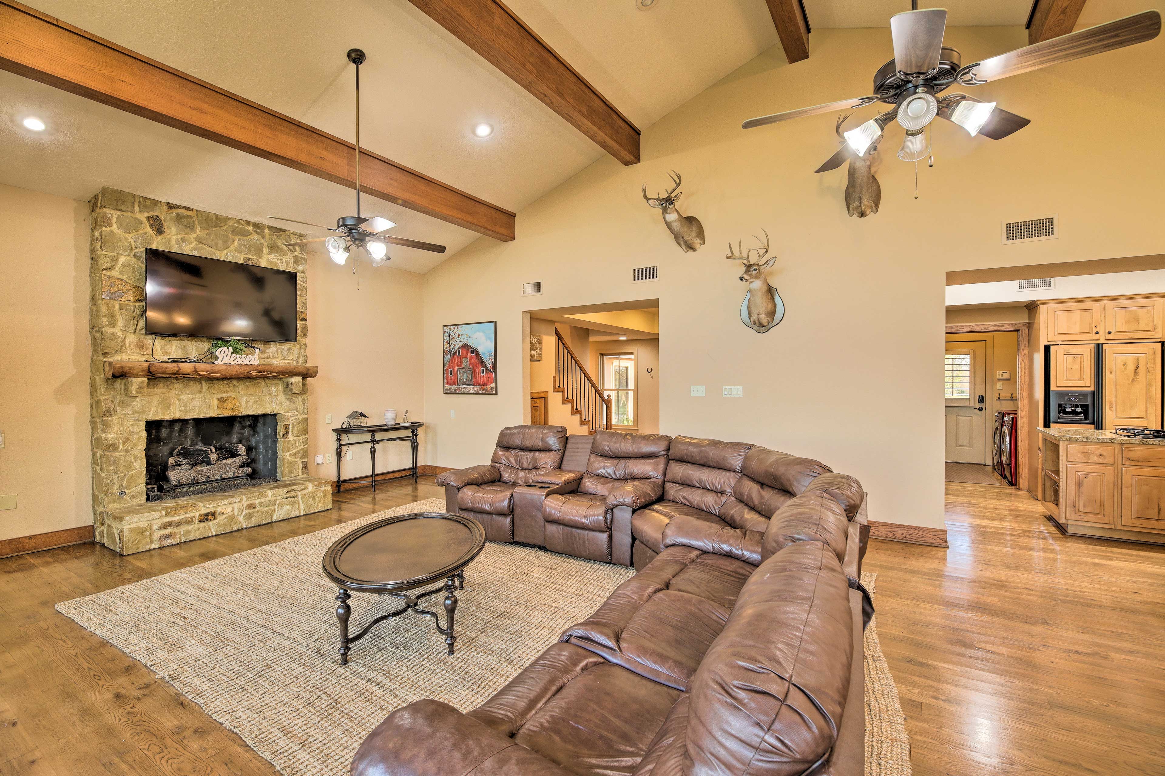Living Room | Free WiFi