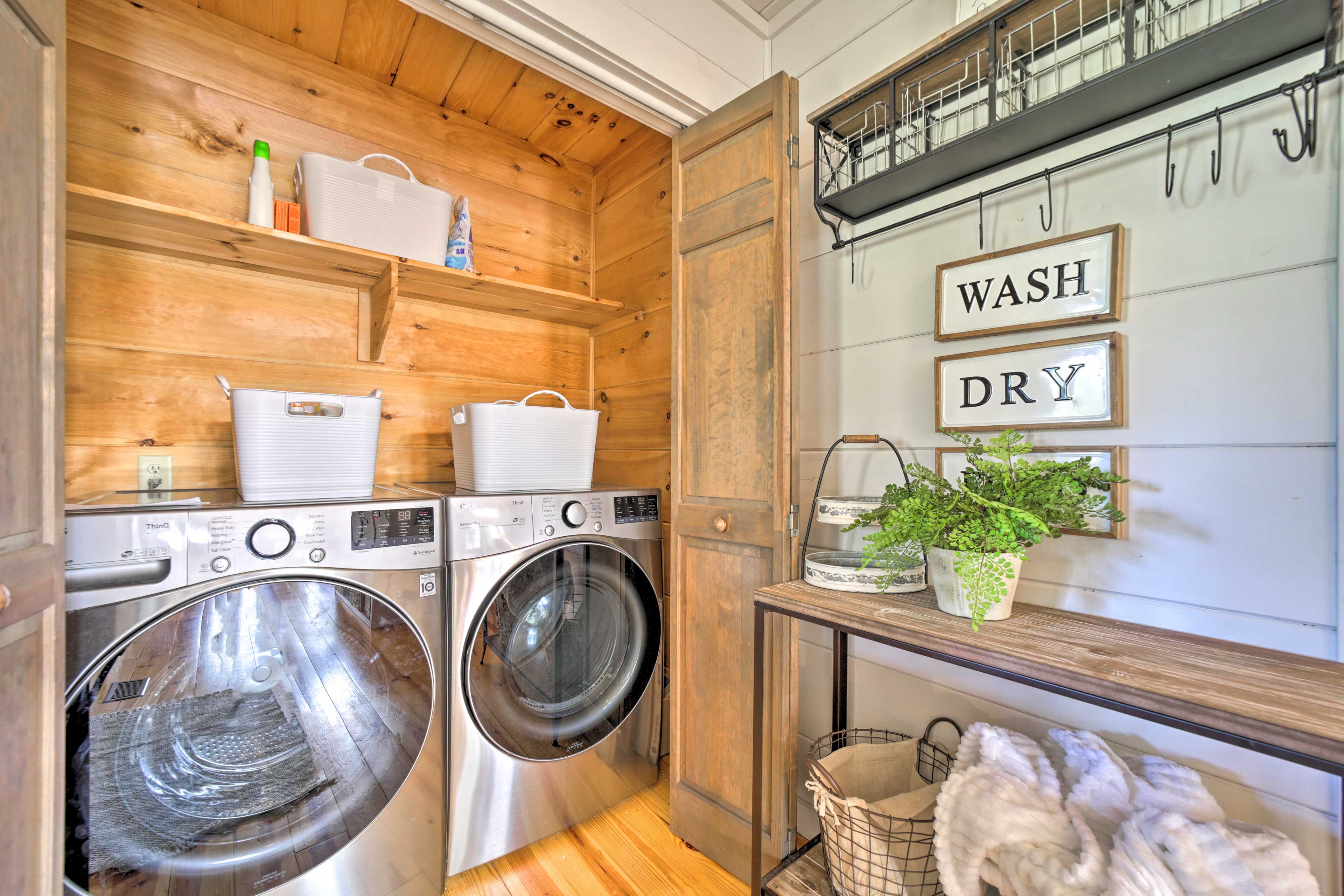 Laundry | Detergent Provided