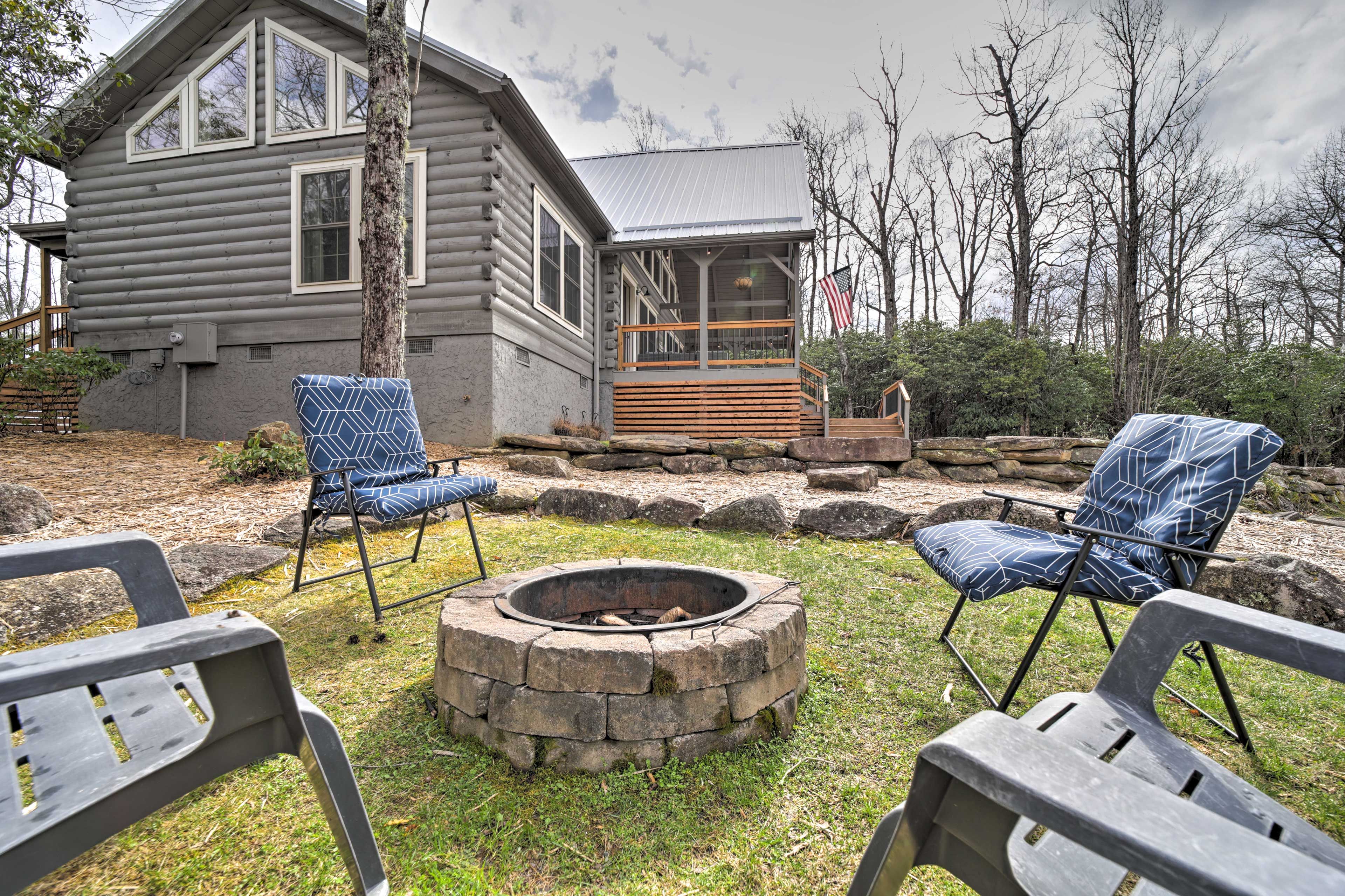 House Exterior | Fire Pit
