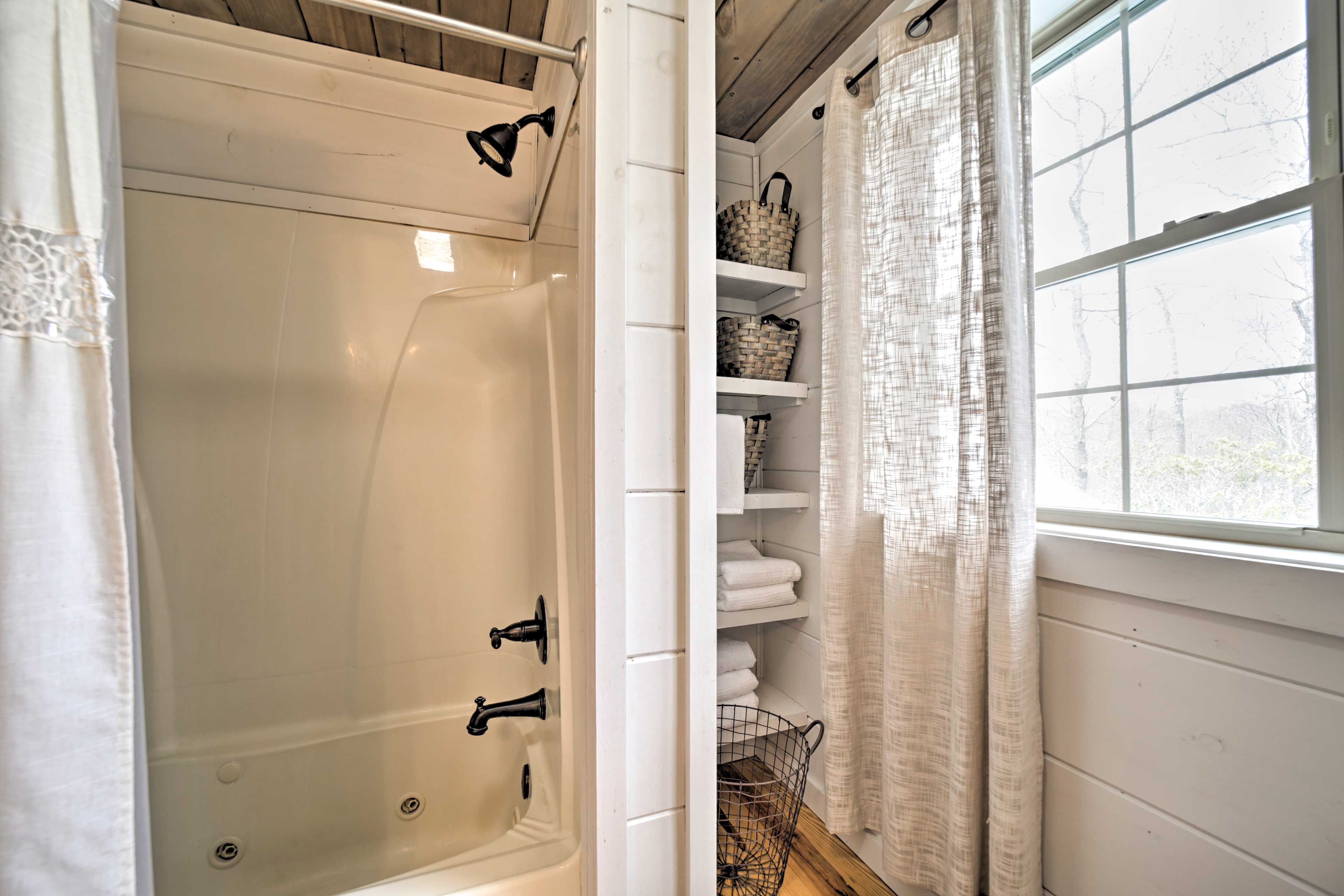 Full Bathroom