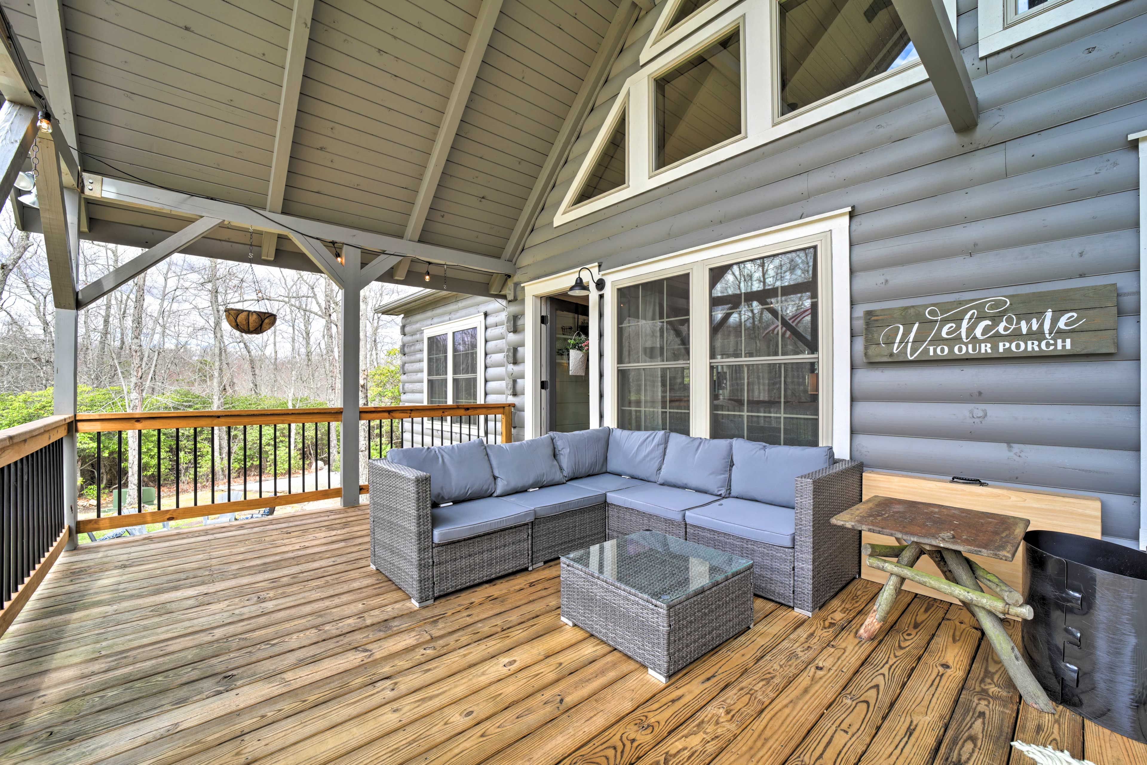 House Exterior | Furnished Deck