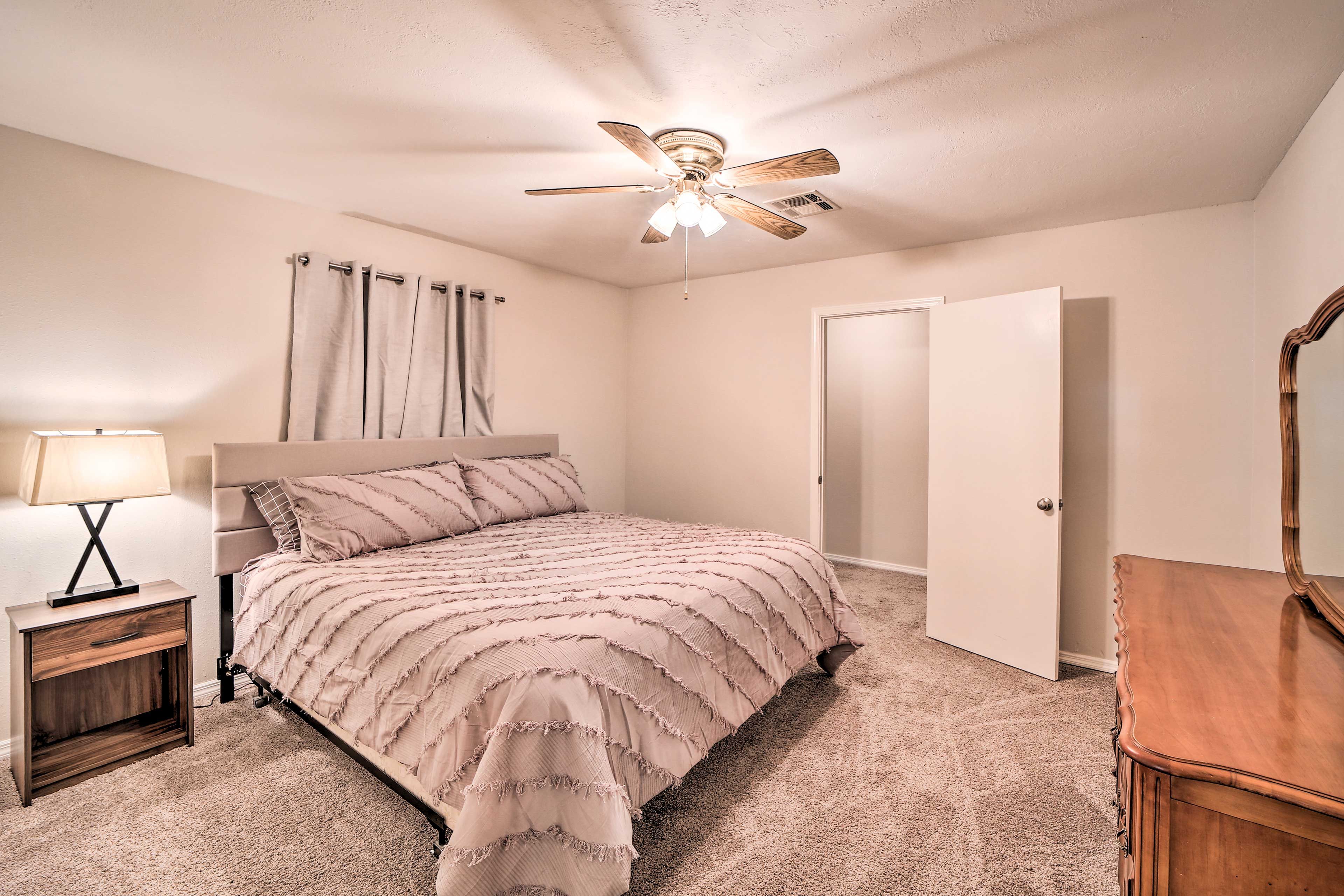 Bedroom 1 | California King Bed