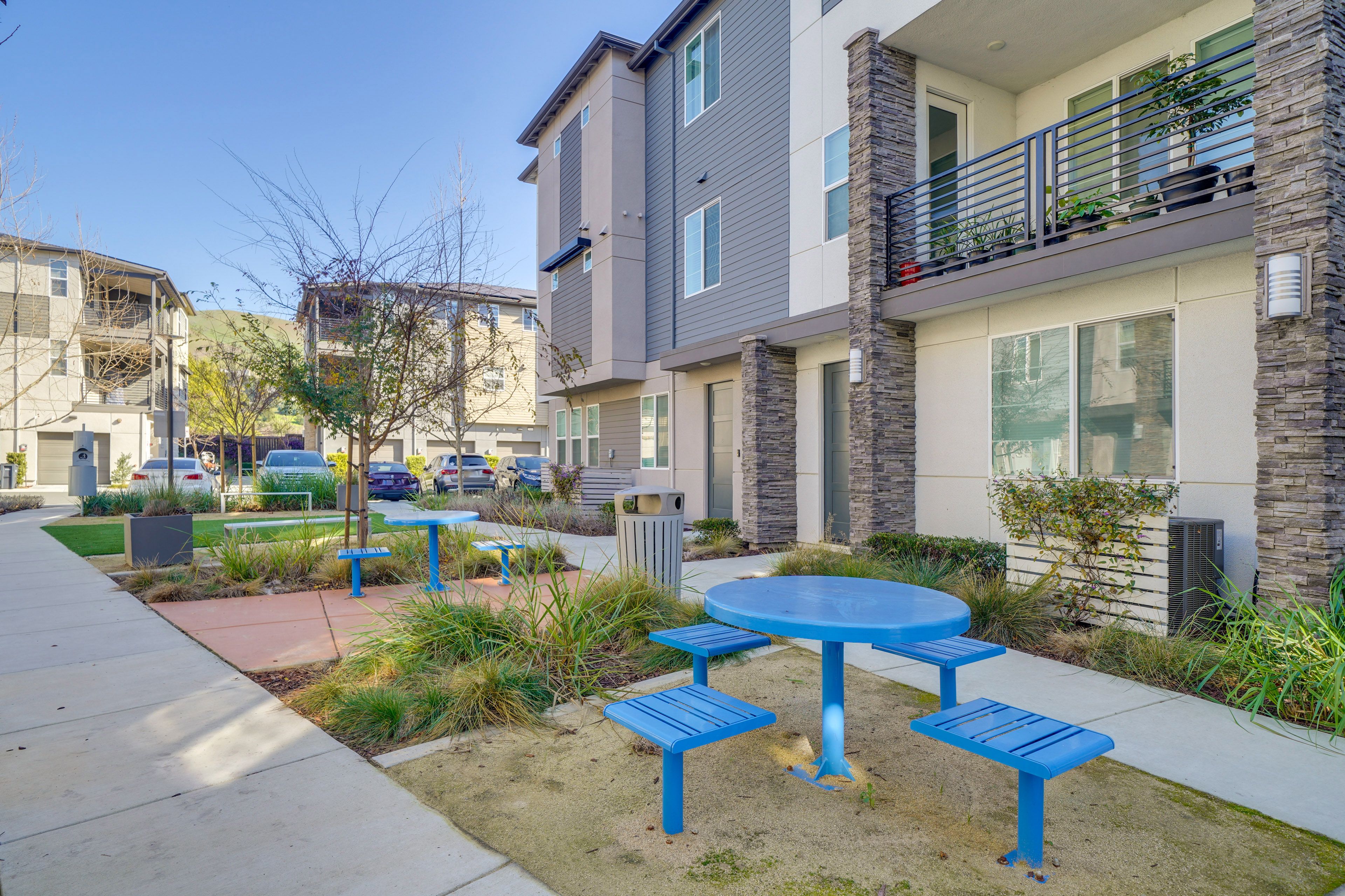 SoHay Line Community Exterior