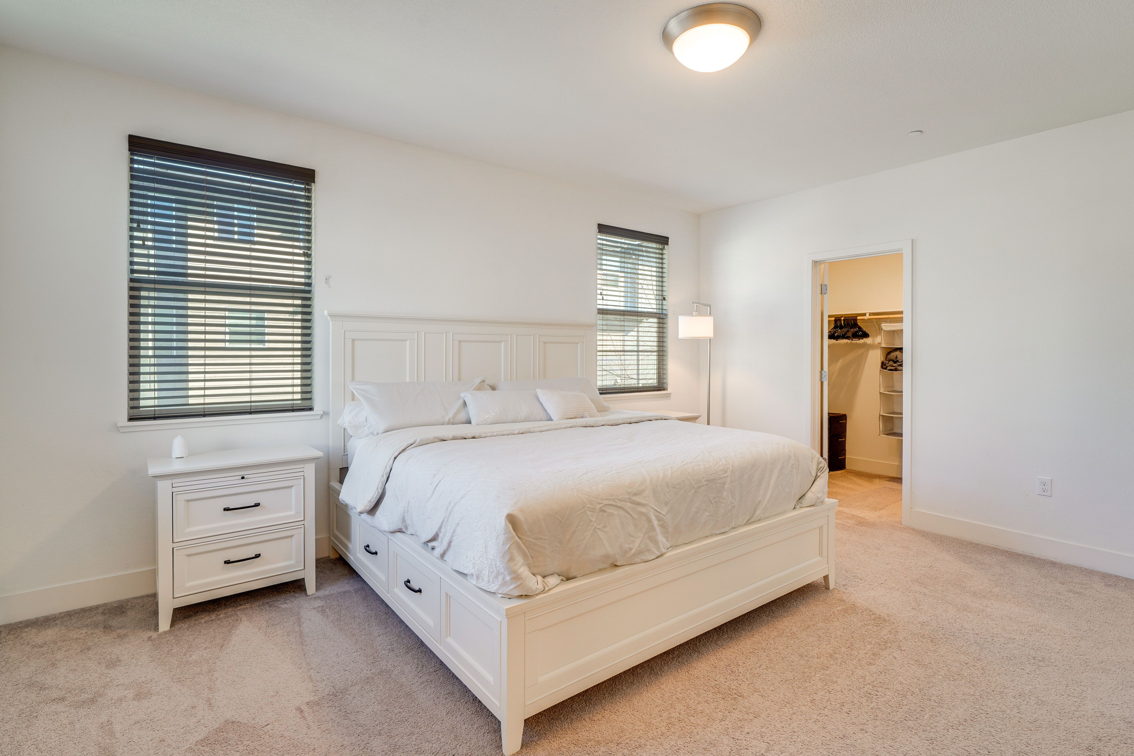 Bedroom 1 | King Bed