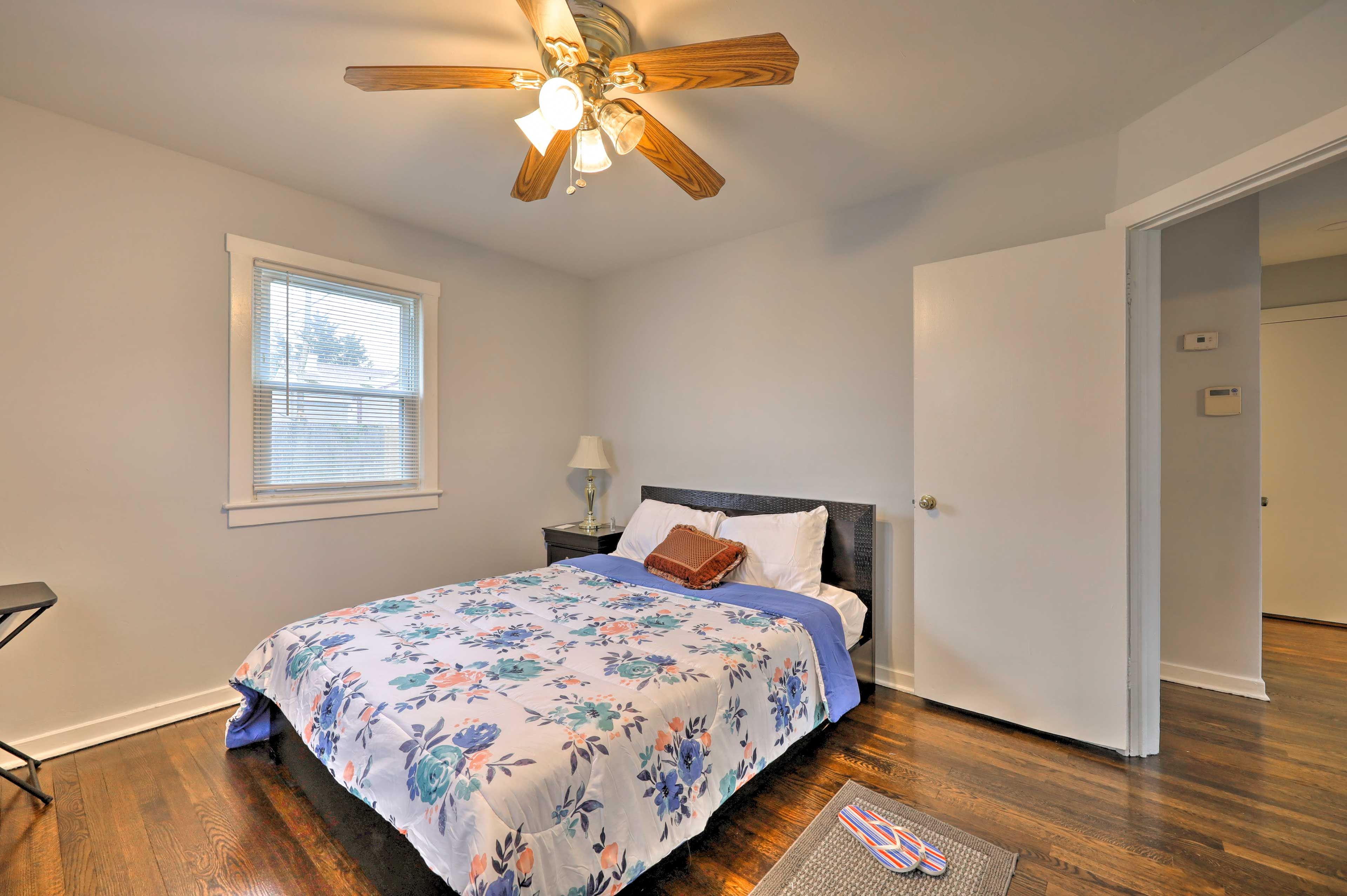 Bedroom 1 | Linens Provided
