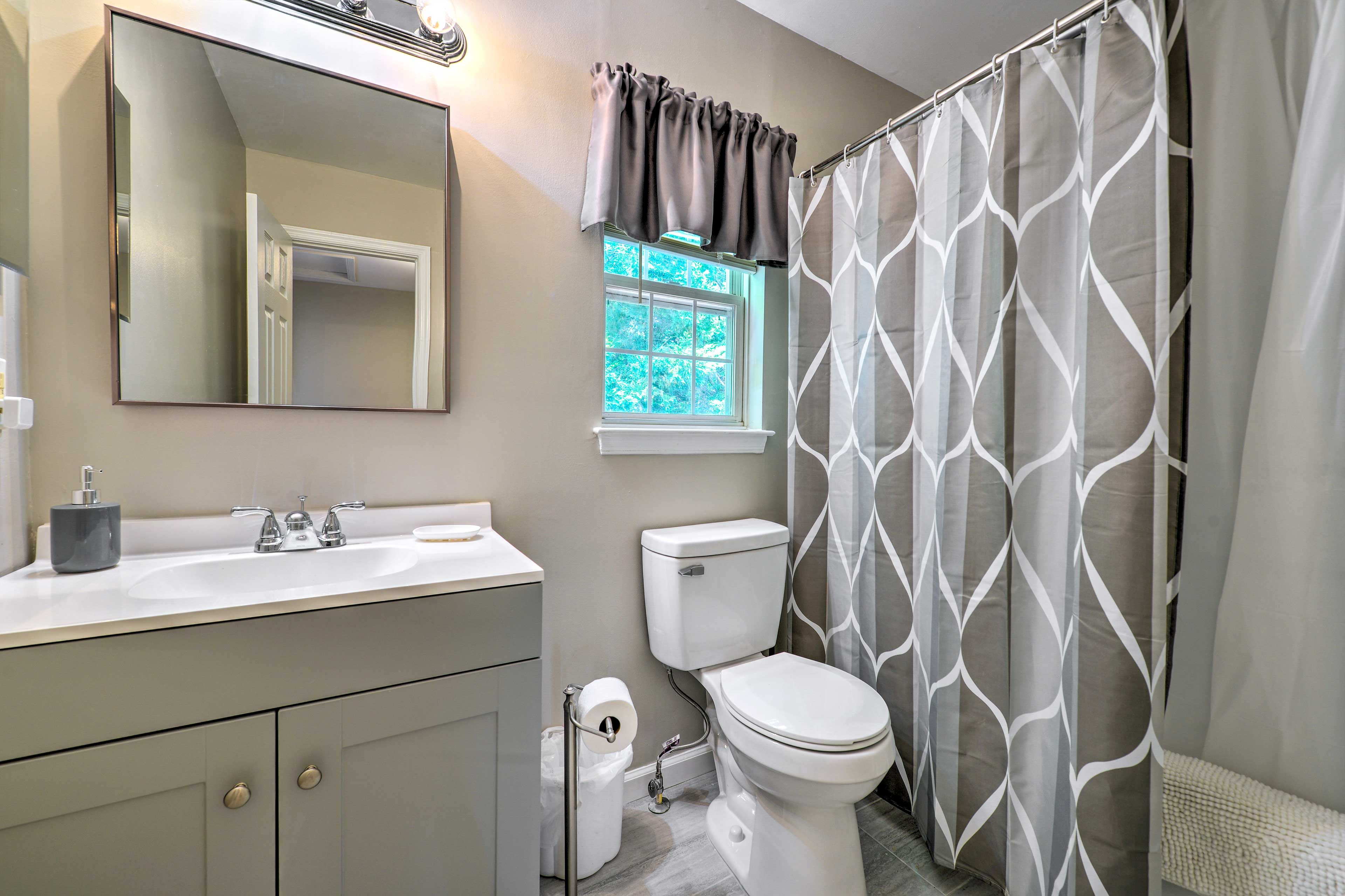 Full Bathroom