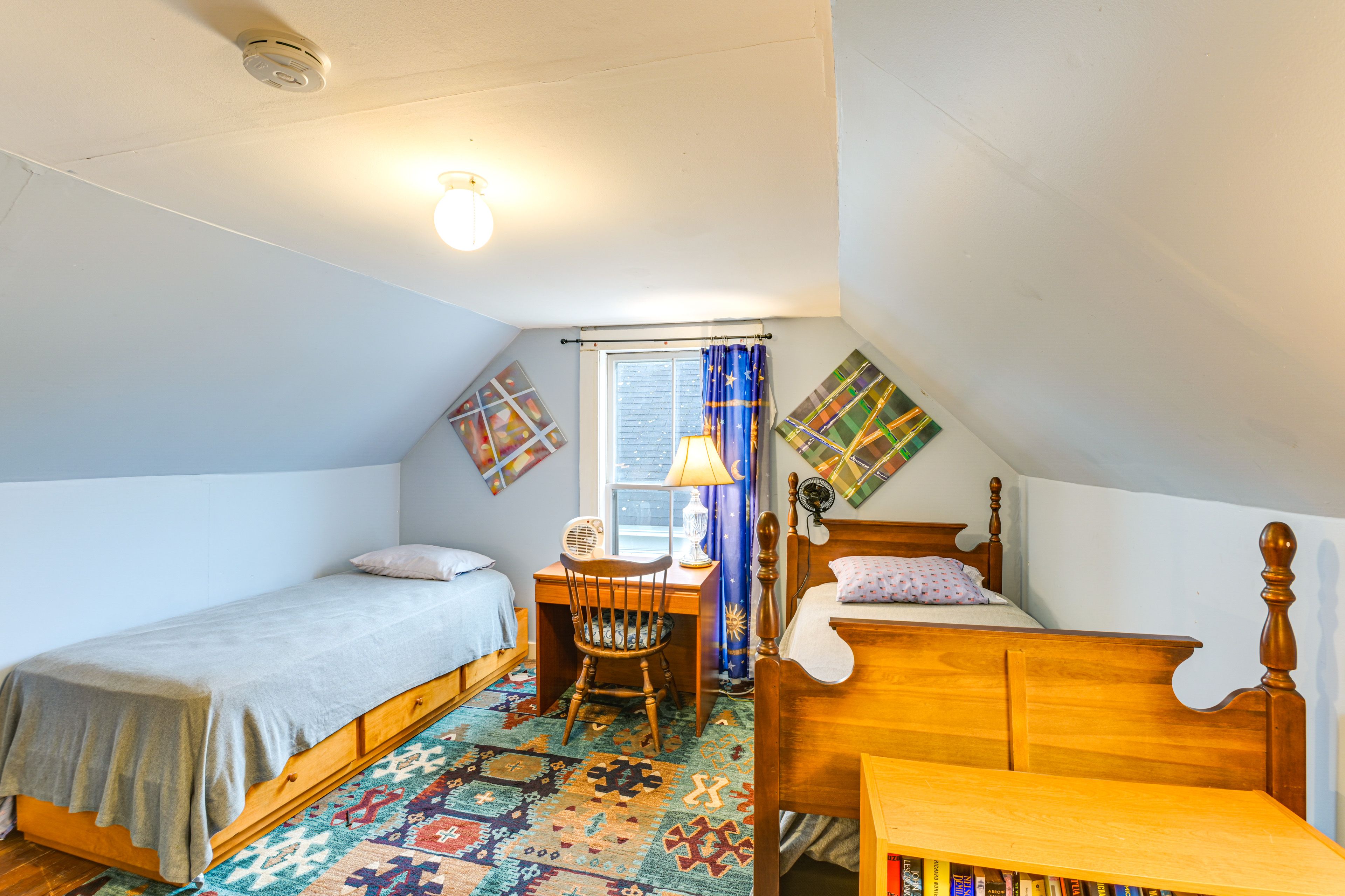 Bedroom 4 | 2 Twin Beds | 2nd Floor
