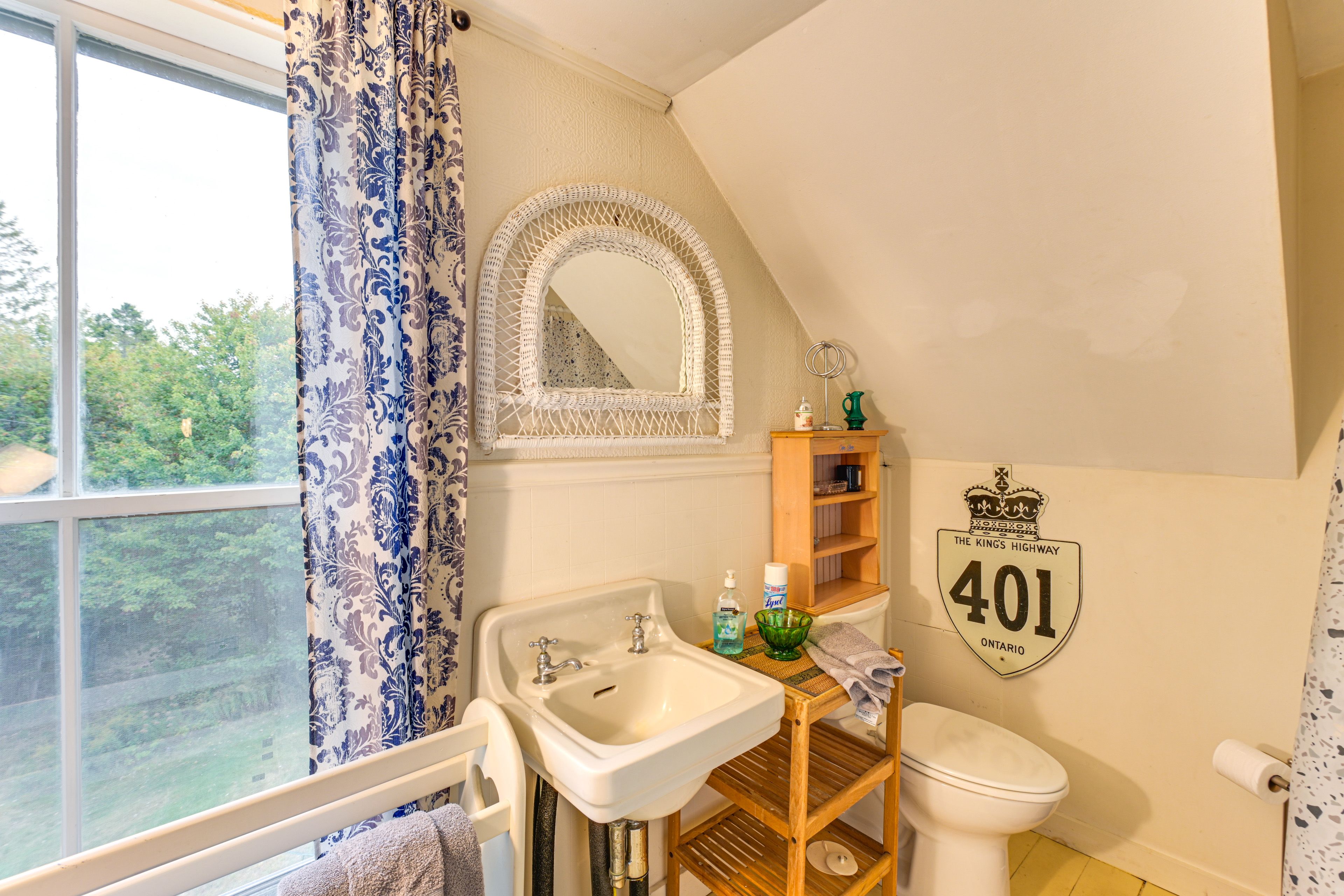 Bathroom | Towels Provided | 2nd Floor