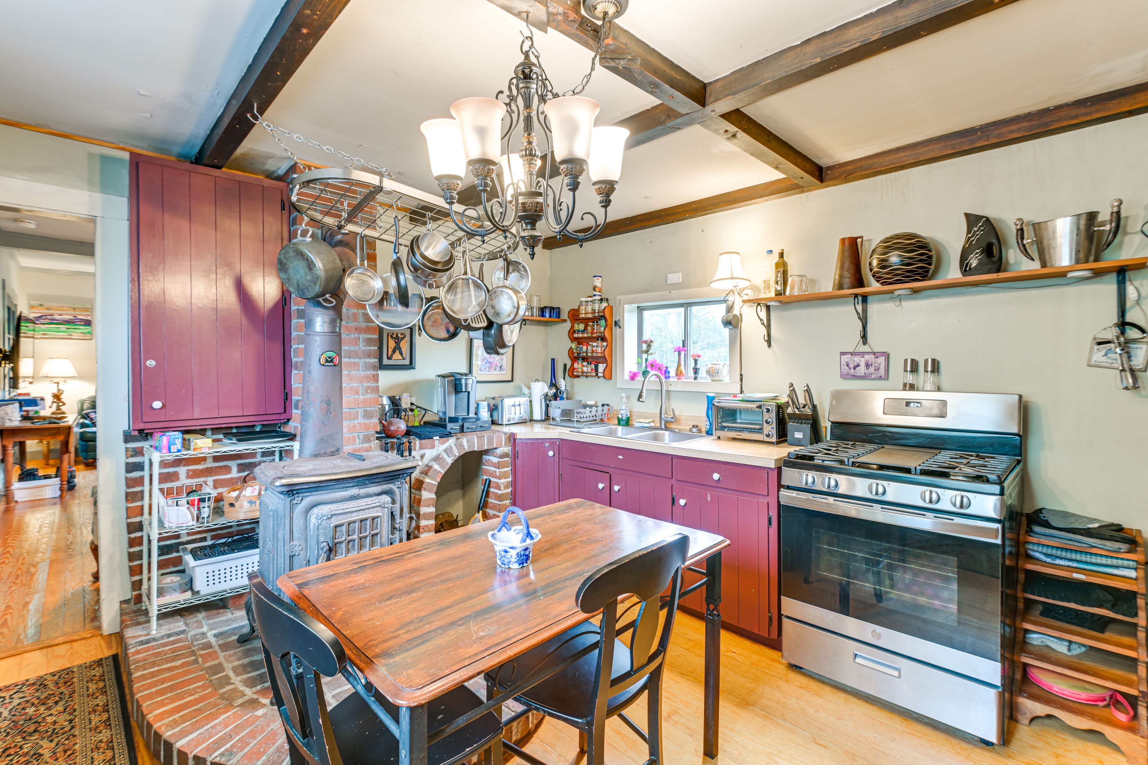 Kitchen | Cooking Basics | Wood-Burning Stove