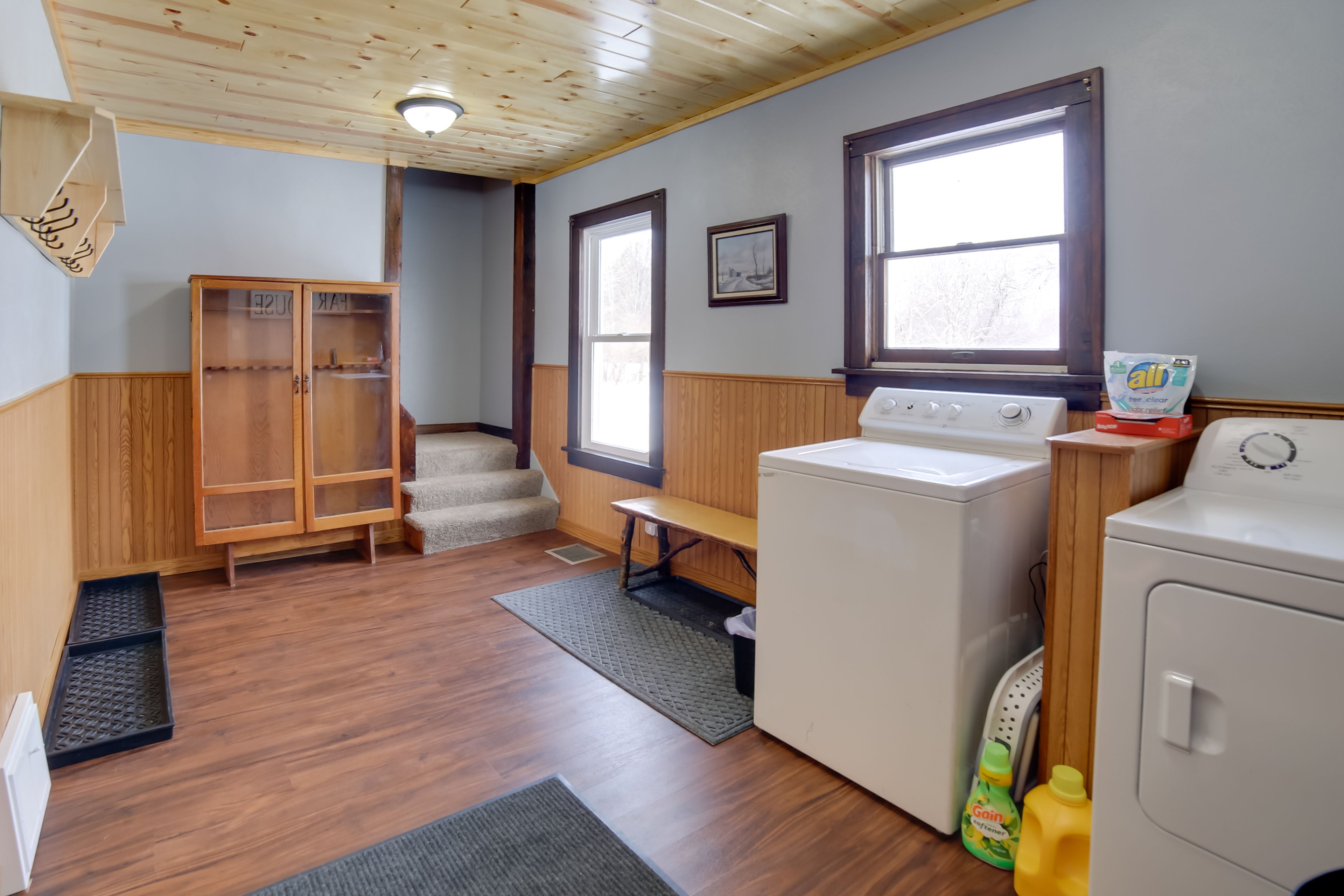 Mudroom | Washer + Dryer | Laundry Detergent