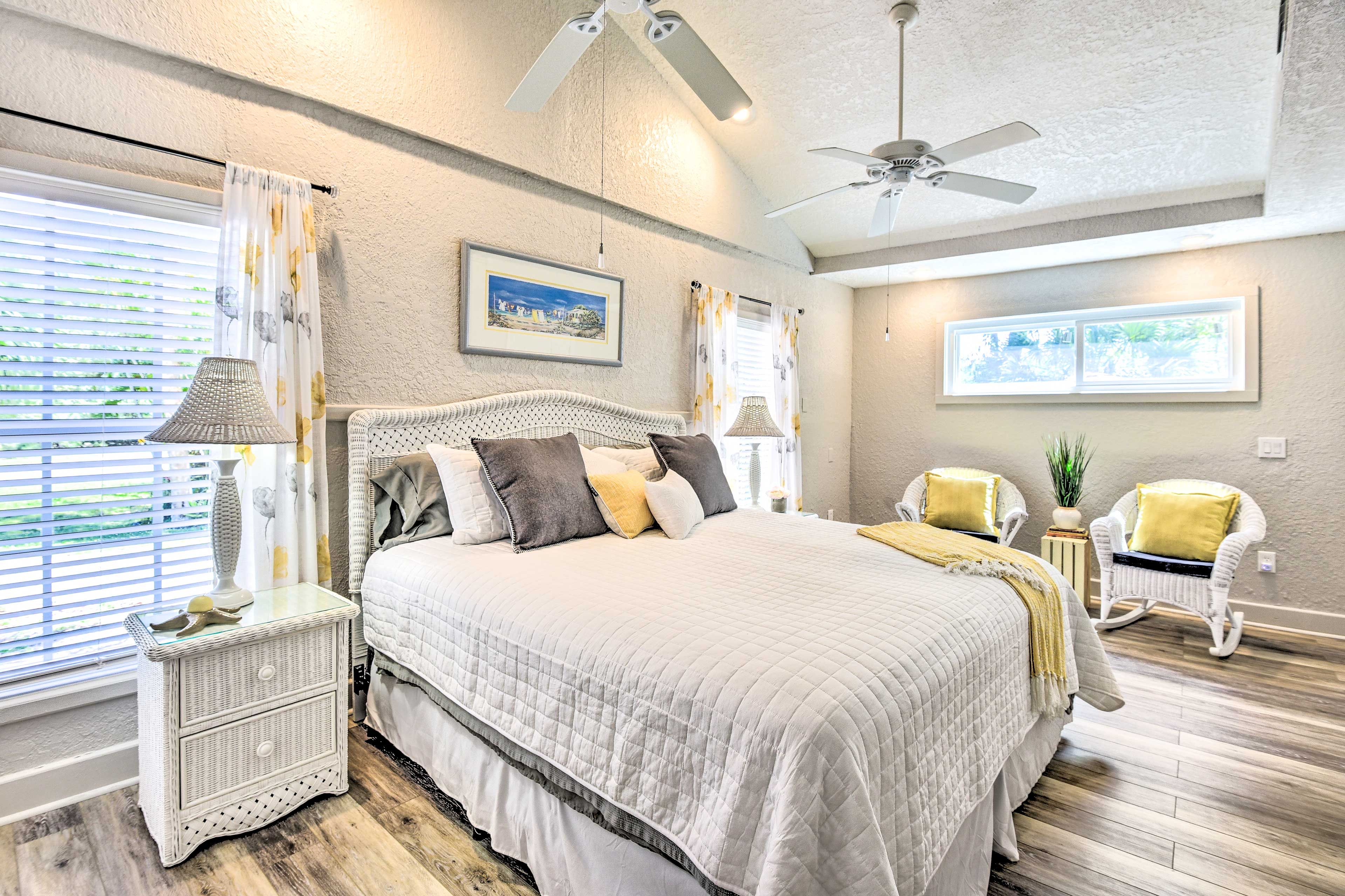 Bedroom 1 | Linens Provided