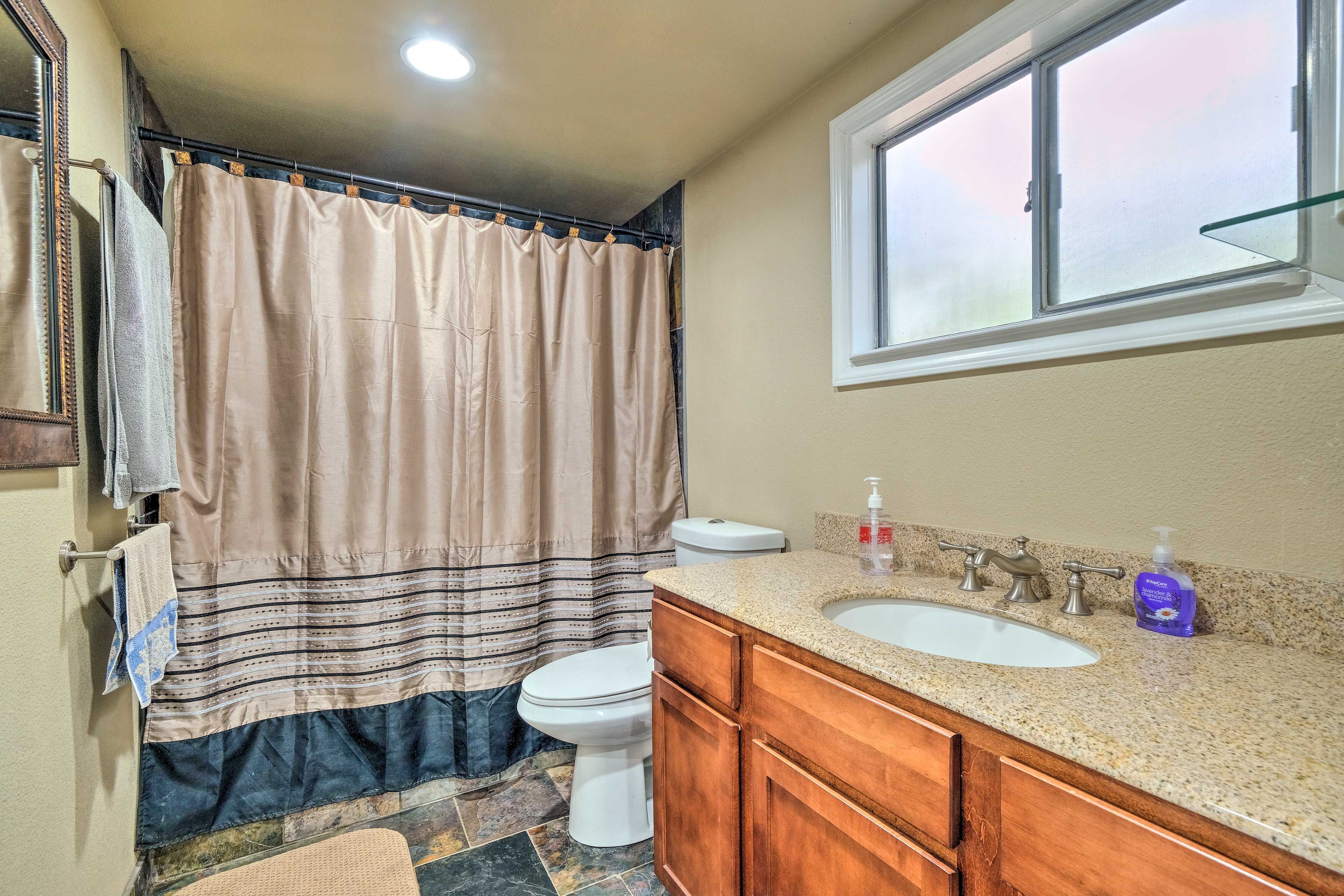 Full Bathroom
