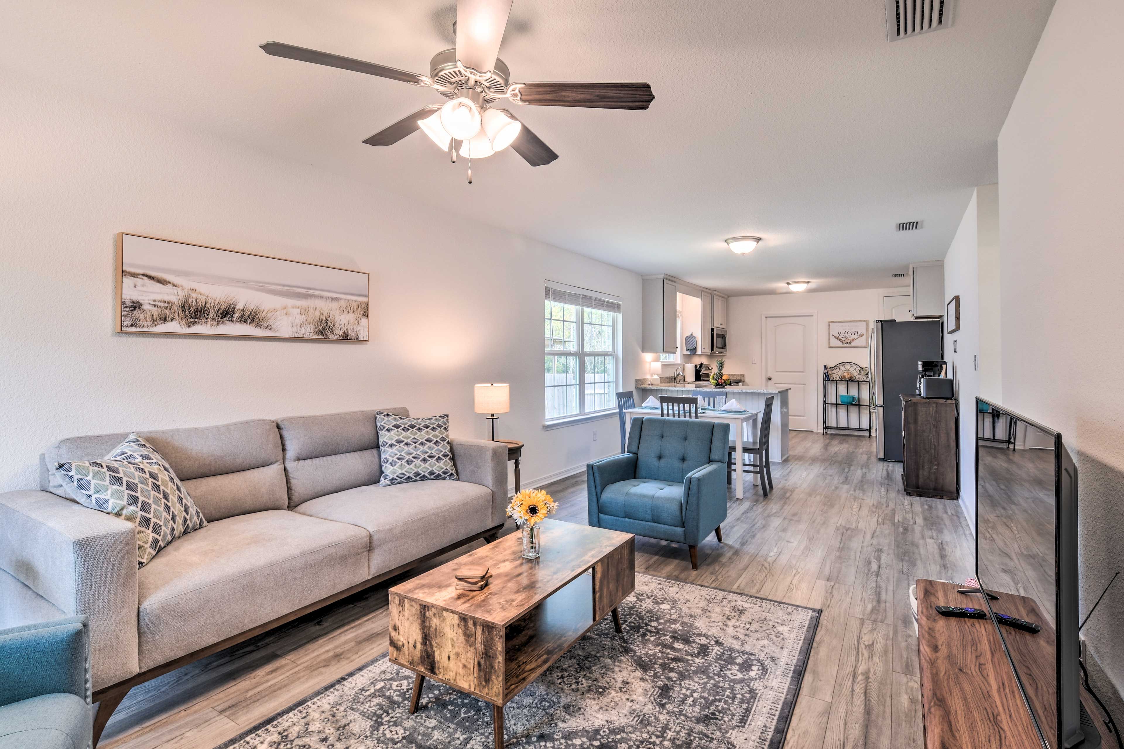 Living Room | Central A/C
