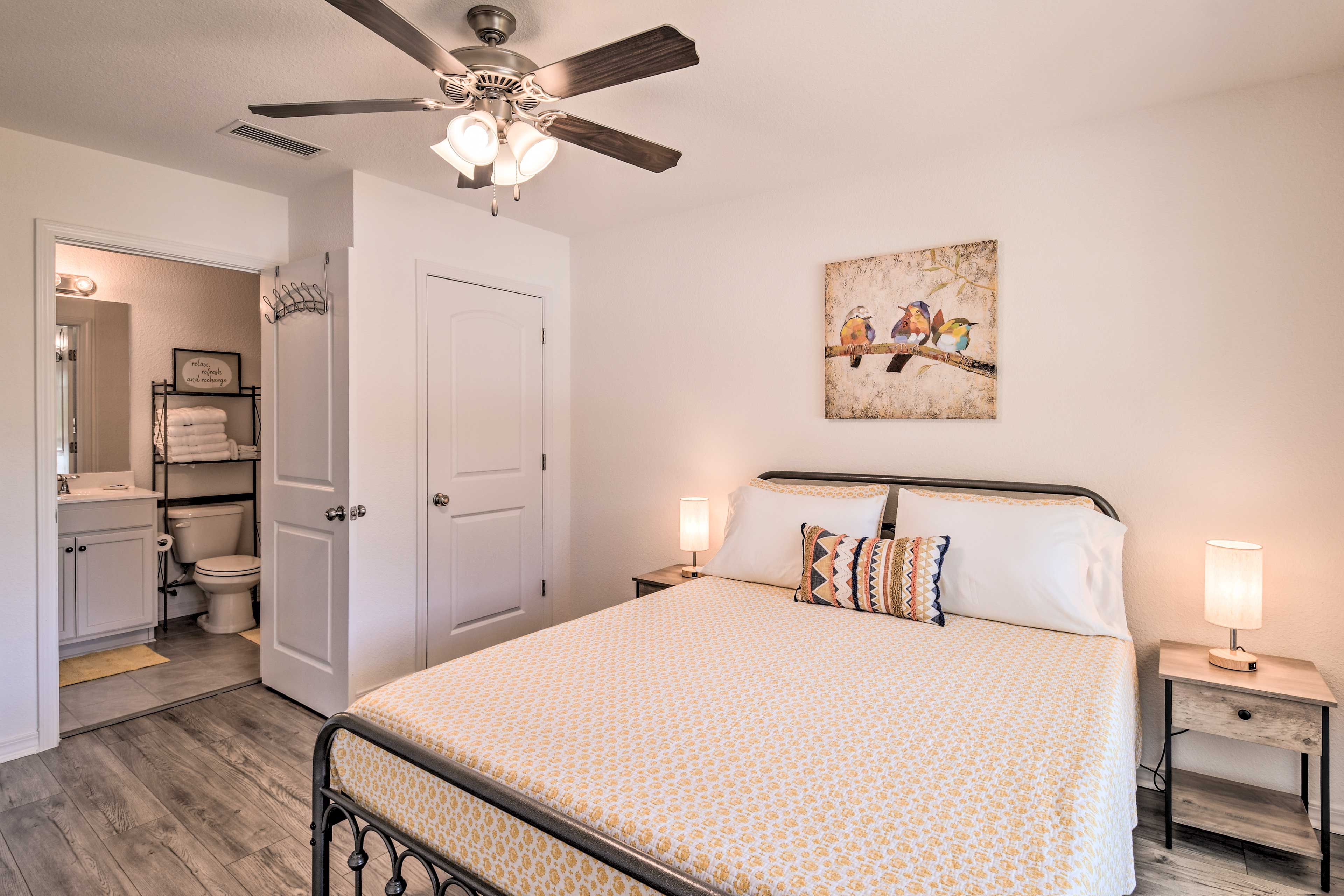 Bedroom 1 | Linens Provided | En-Suite Bathroom