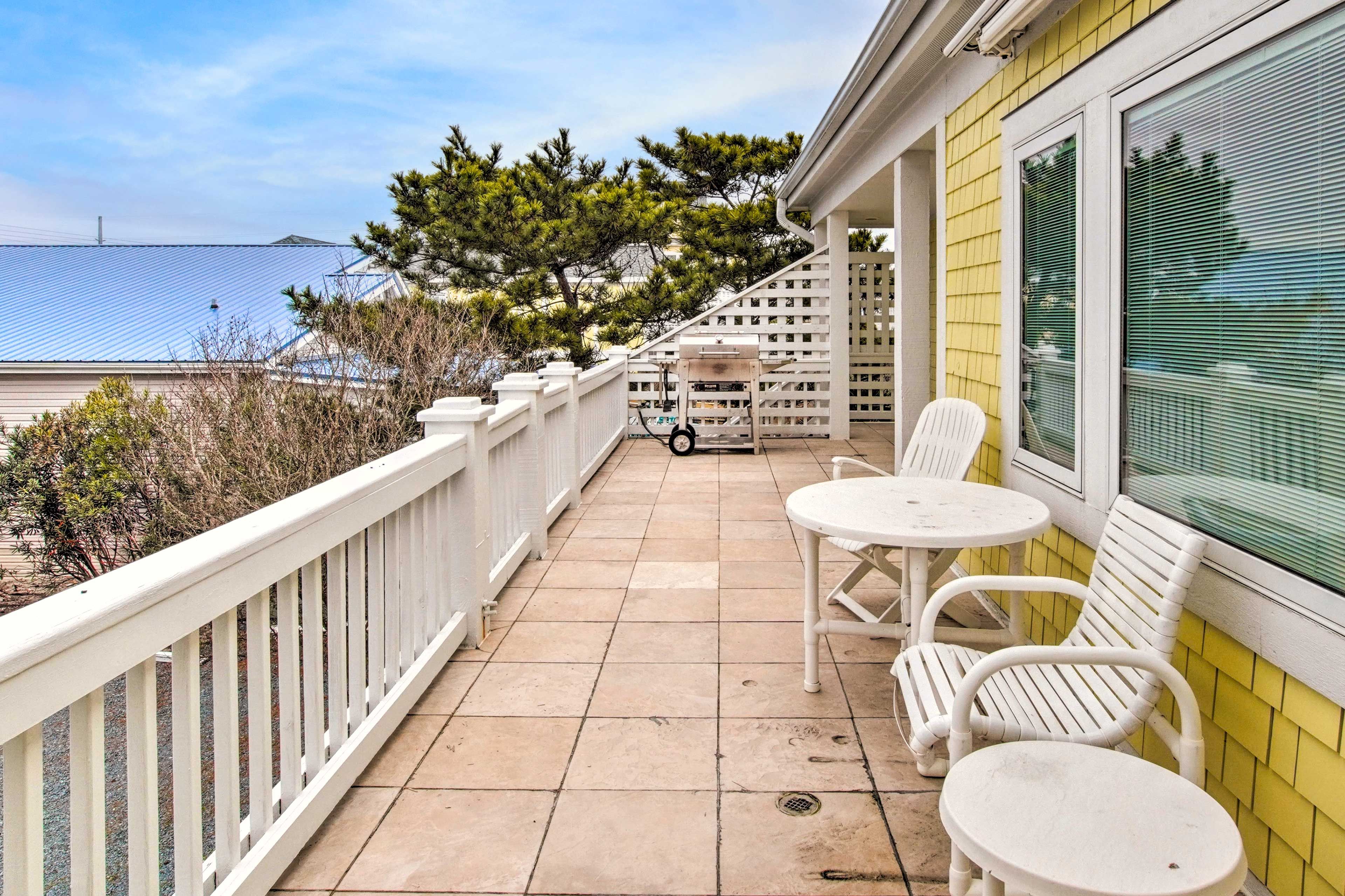 Furnished Deck