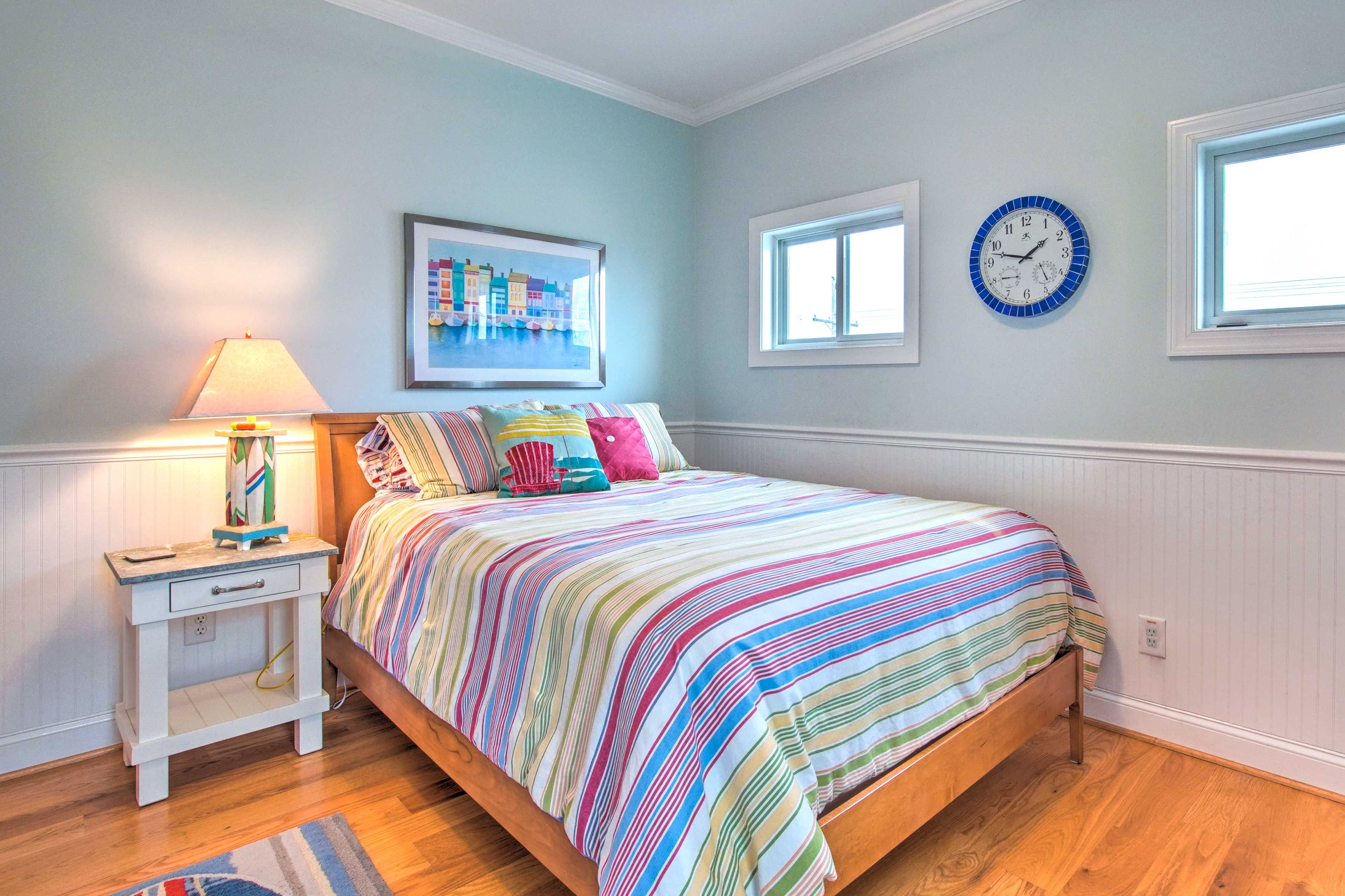 Bedroom 3 | Queen Bed