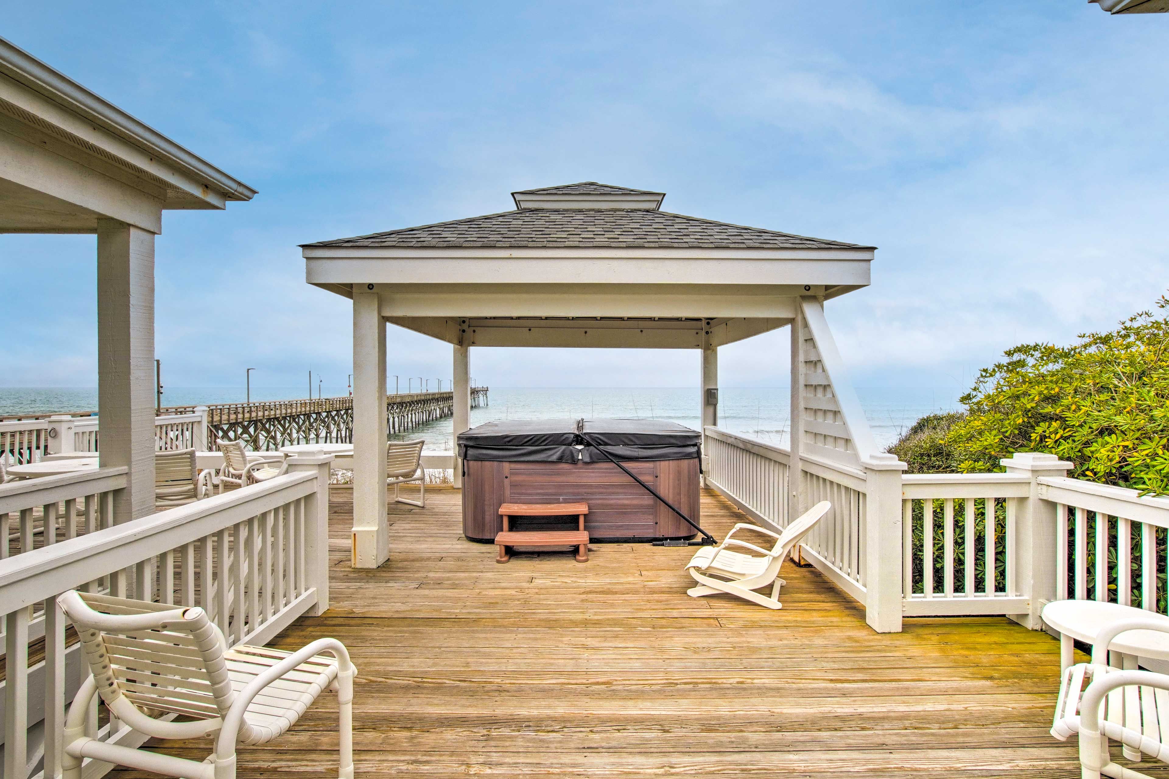 Furnished Deck