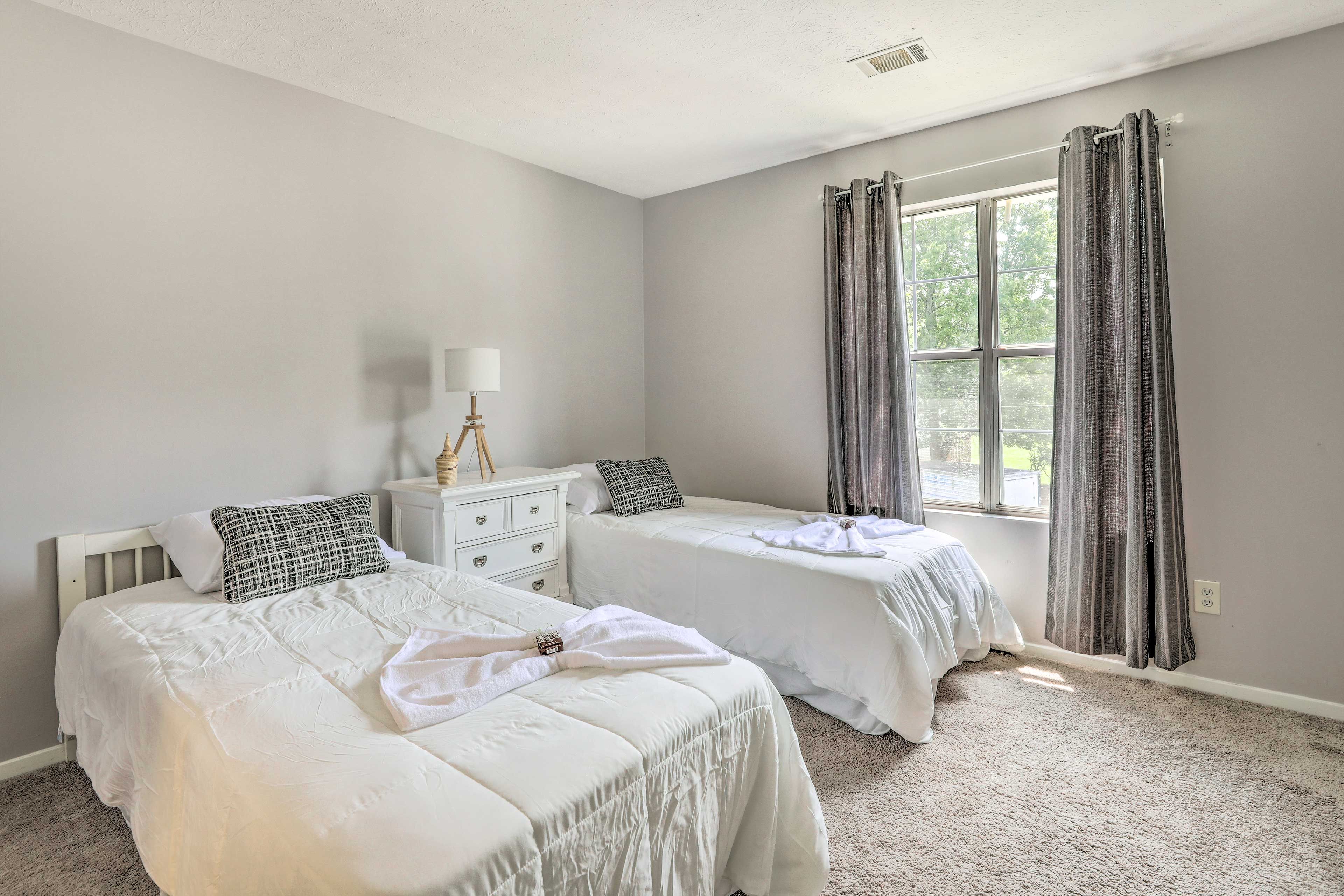 Bedroom 2 | 2 Full Beds