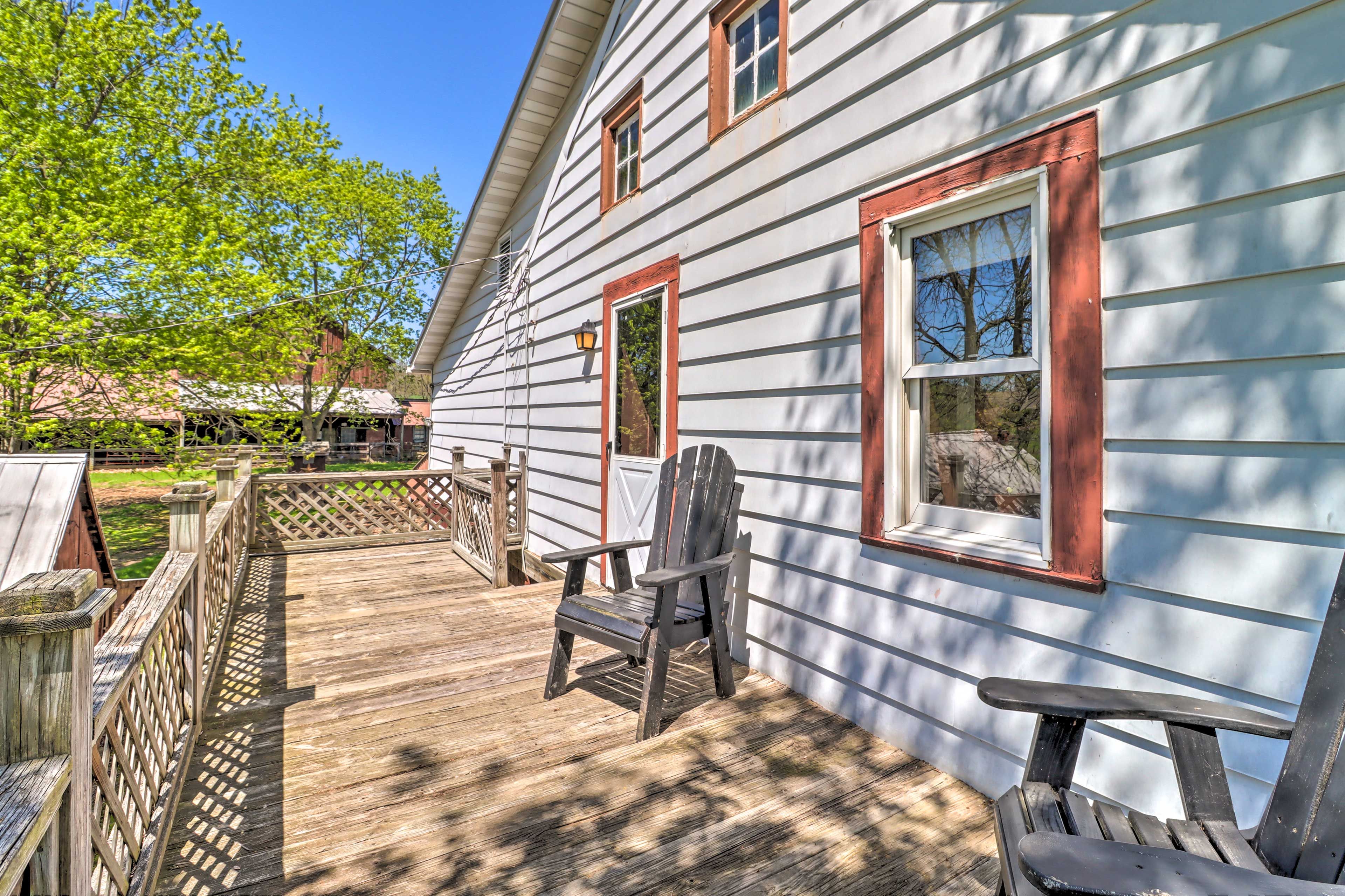 Upper Deck | Seating | 2-Story Home