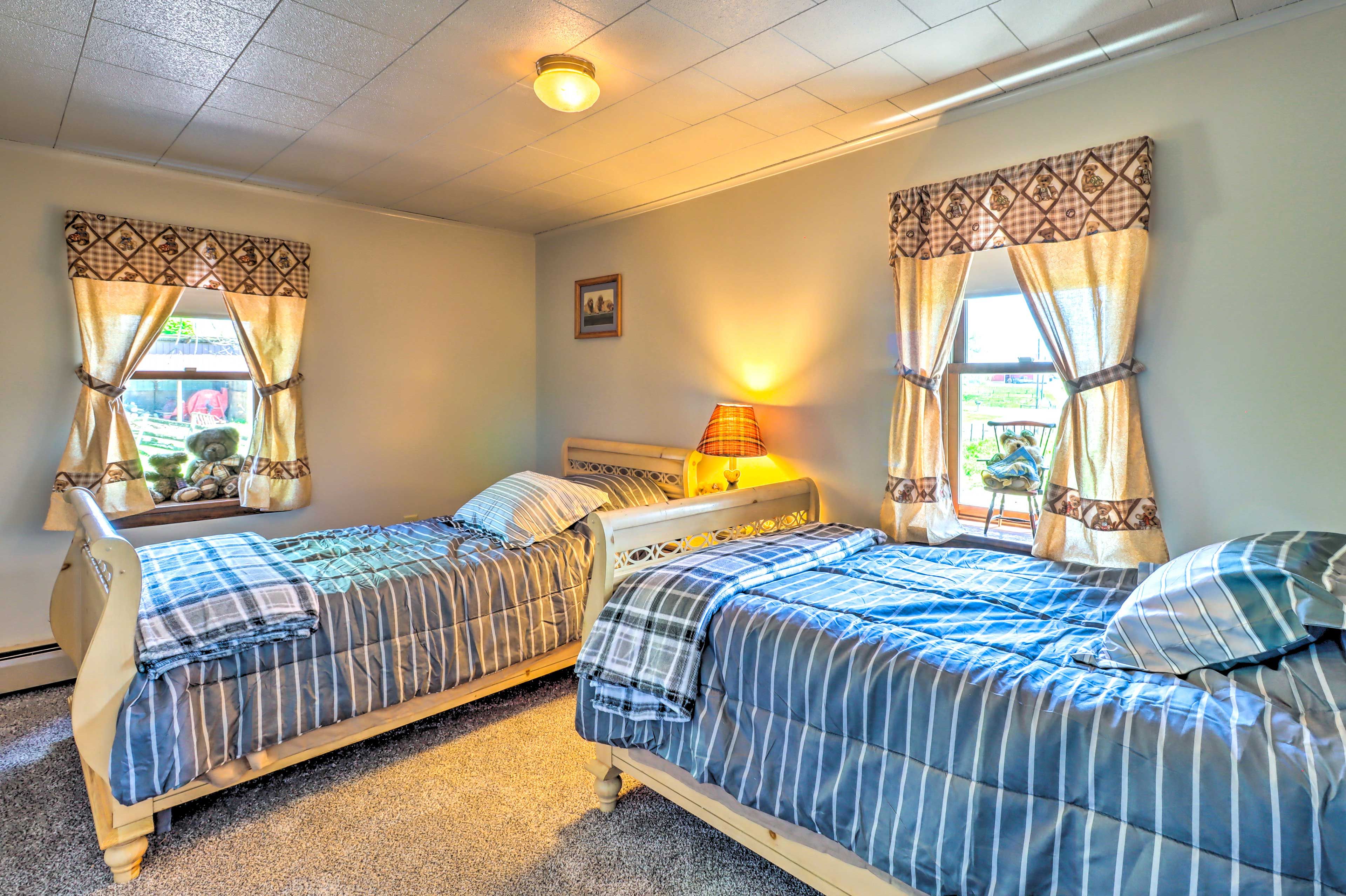 Bedroom 4 | 2nd Floor | 2 Twin Beds