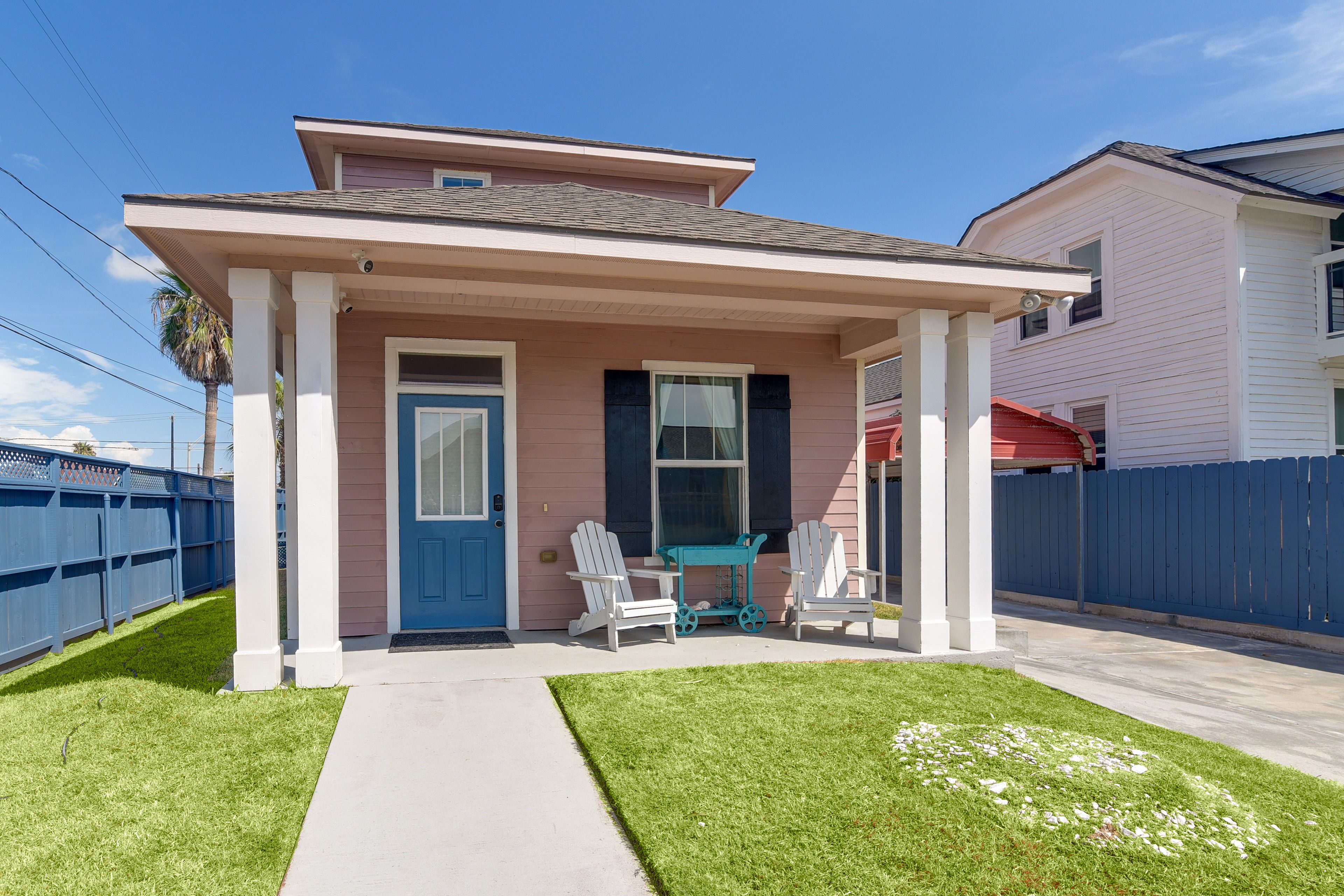 Galveston Vacation Rental | 2BR | 2BA | 890 Sq Ft | Step-Free Access