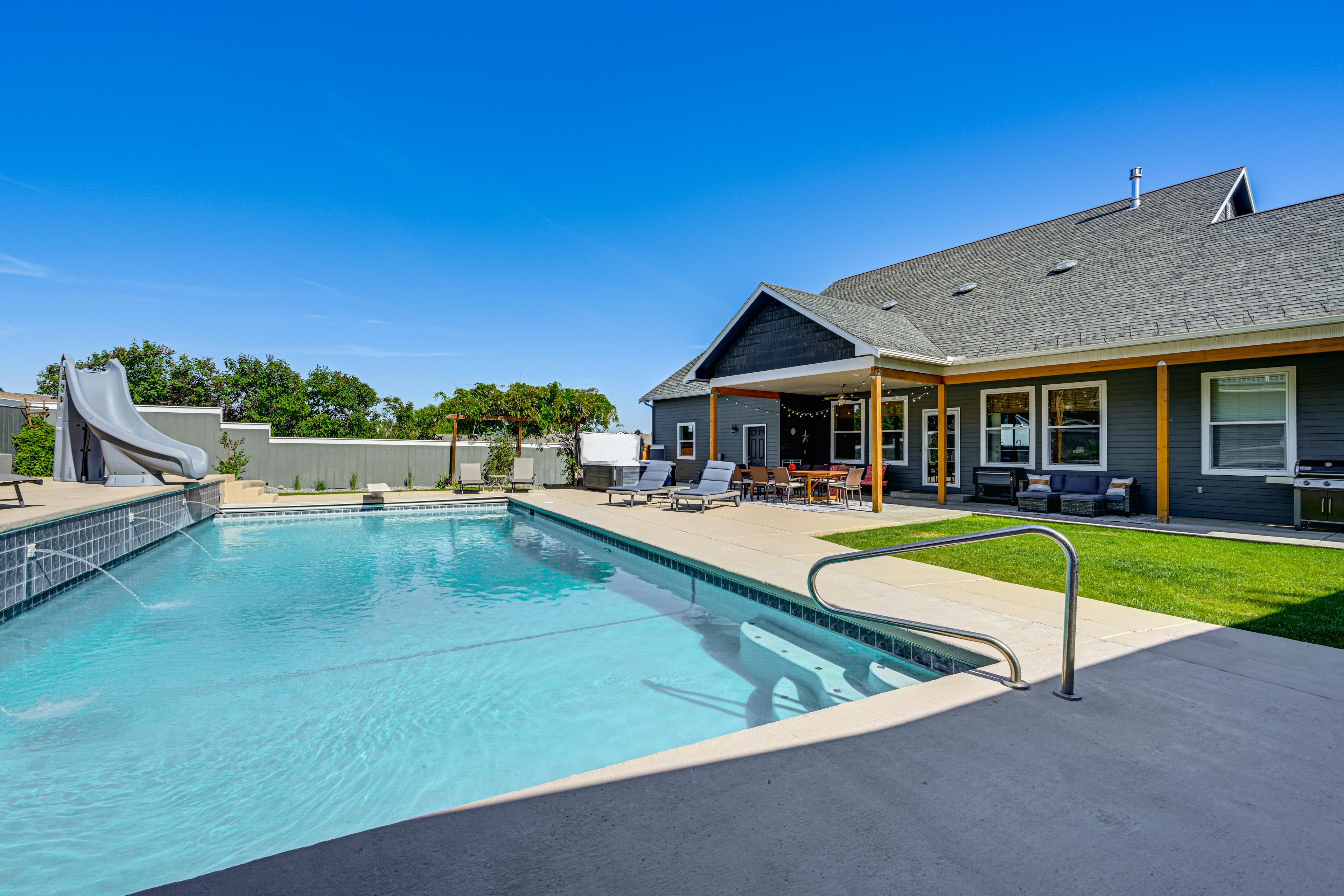 Yakima Vacation Rental | 3BR | 3BA | 2,543 Sq Ft