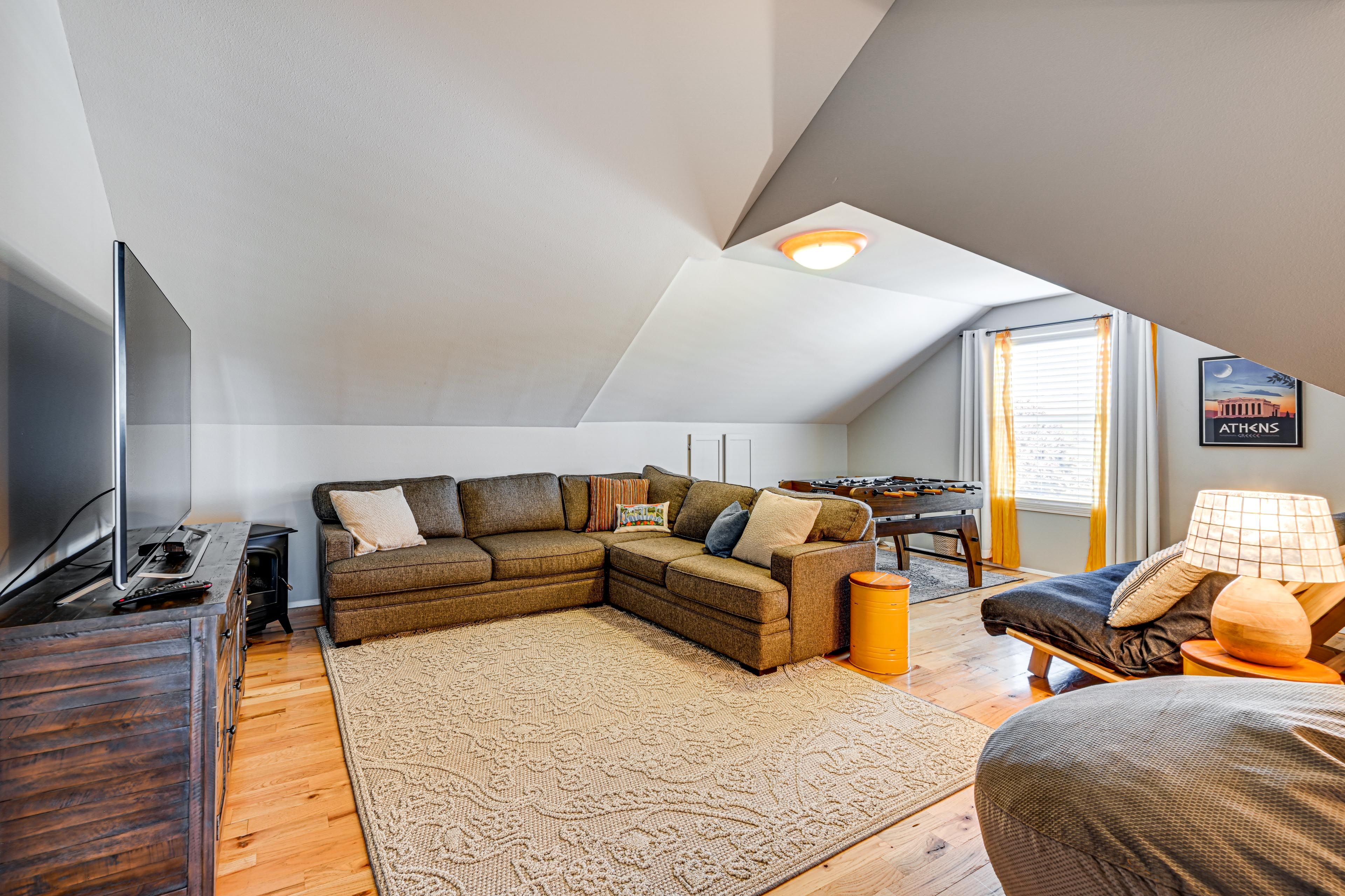 Loft | 2nd Floor