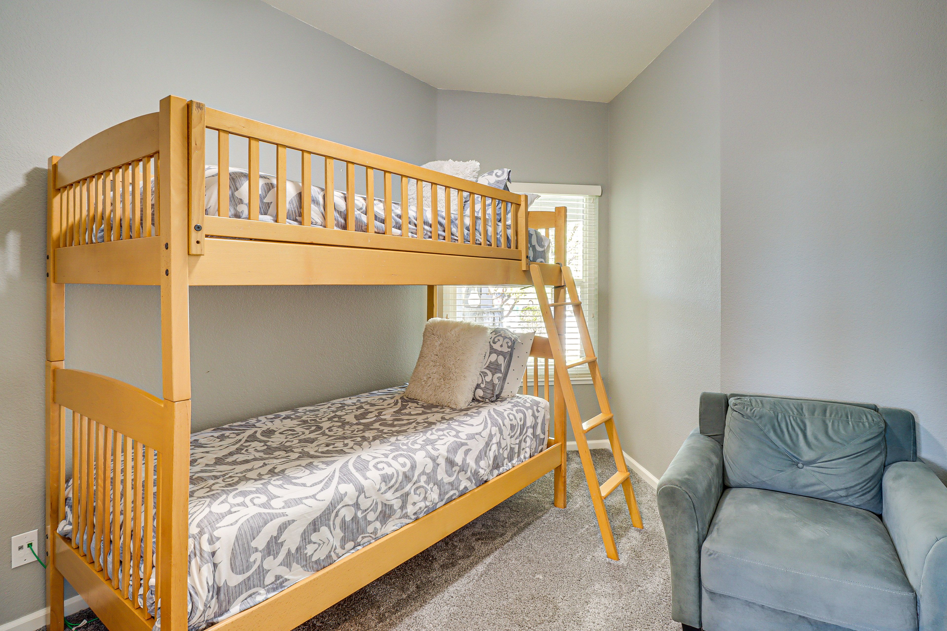 Bedroom 3 | Twin Bunk Bed
