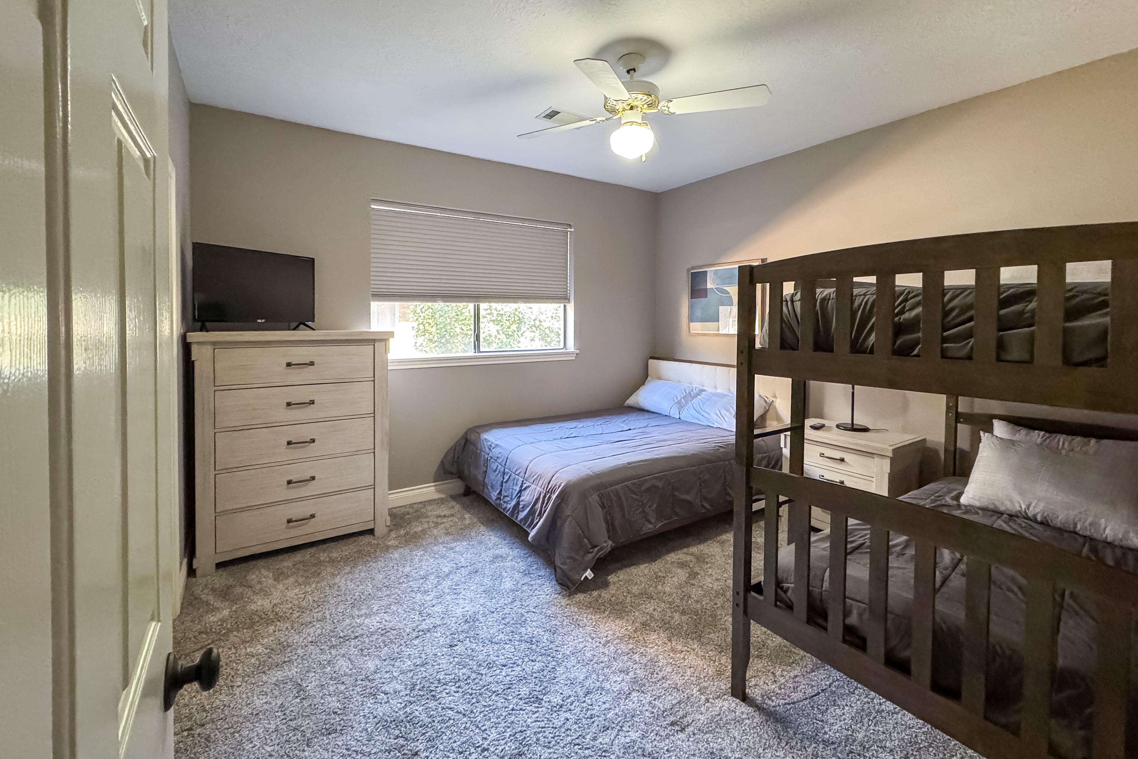 Bedroom 3 | Queen Bed | Twin Bunk Bed