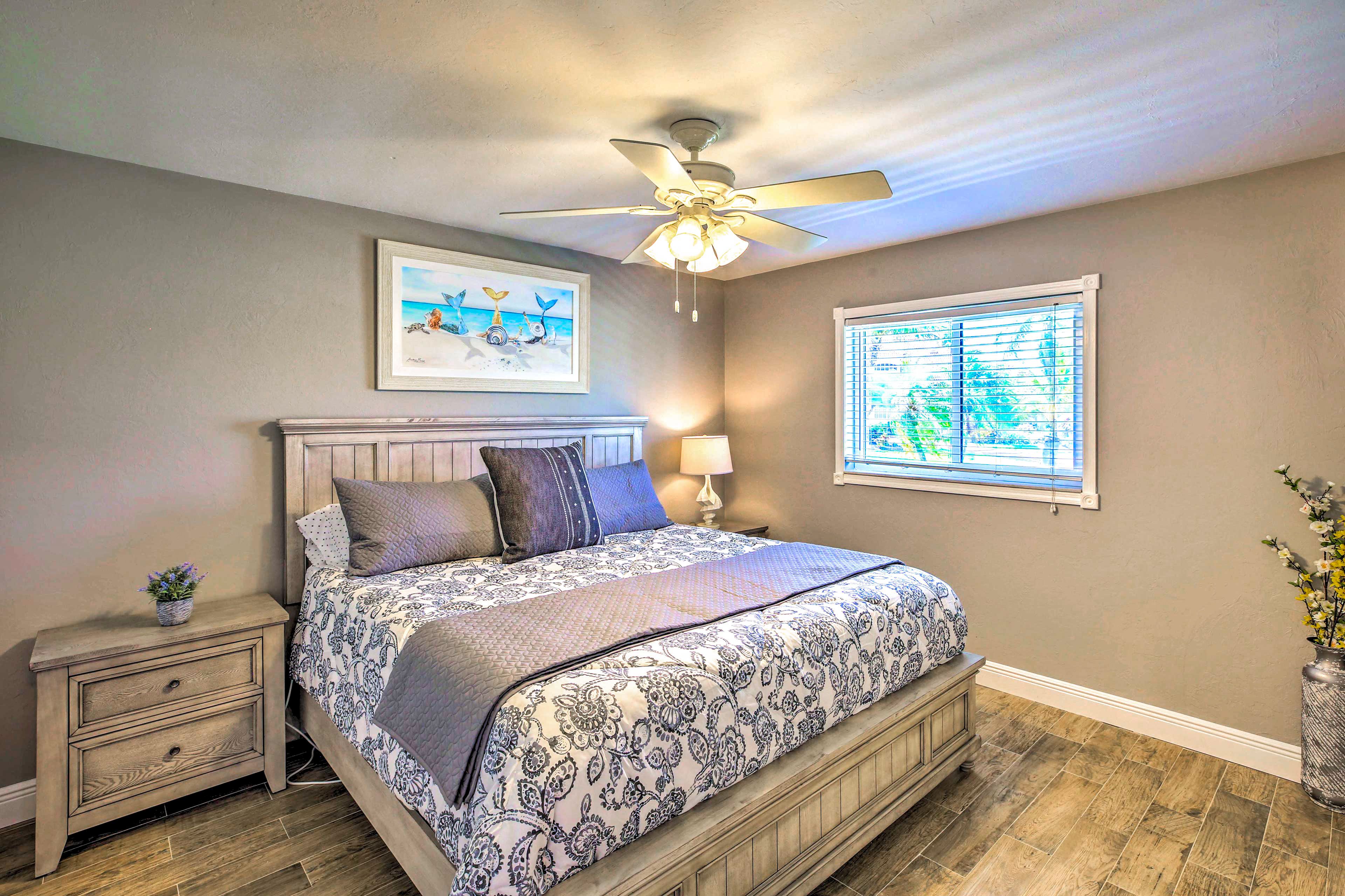 Bedroom 2 | King Bed