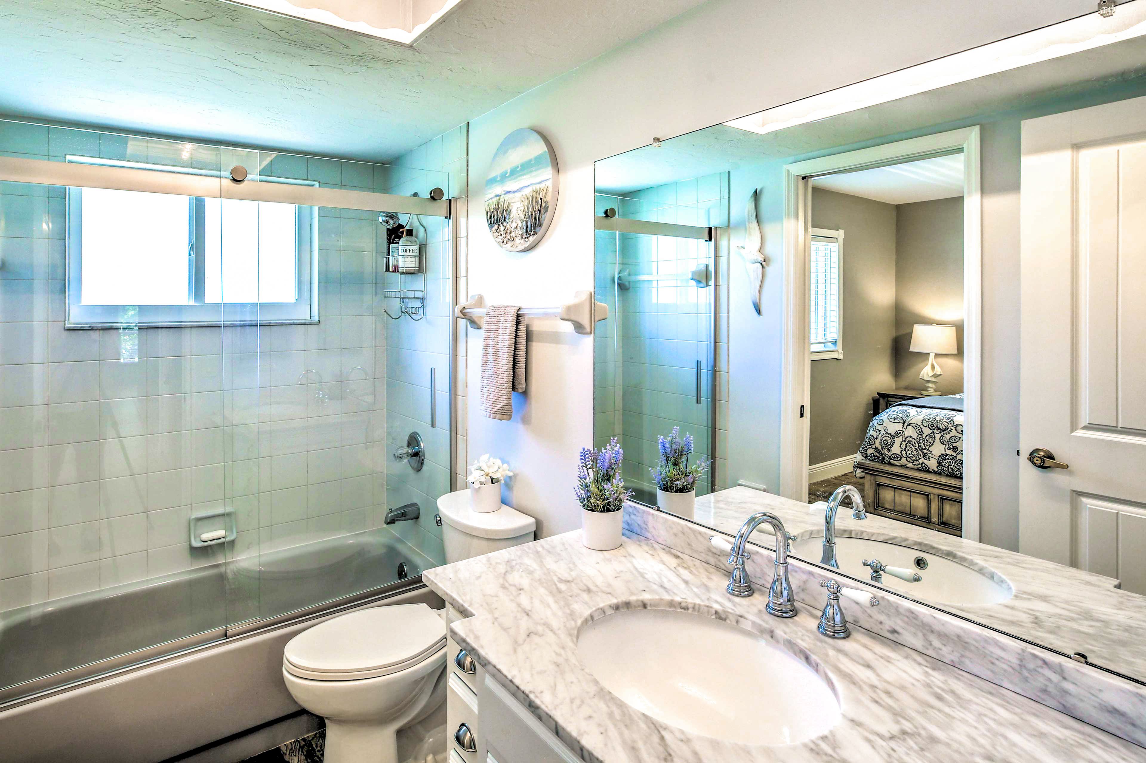 En-Suite Bathroom | Hair Dryer | Towels Provided