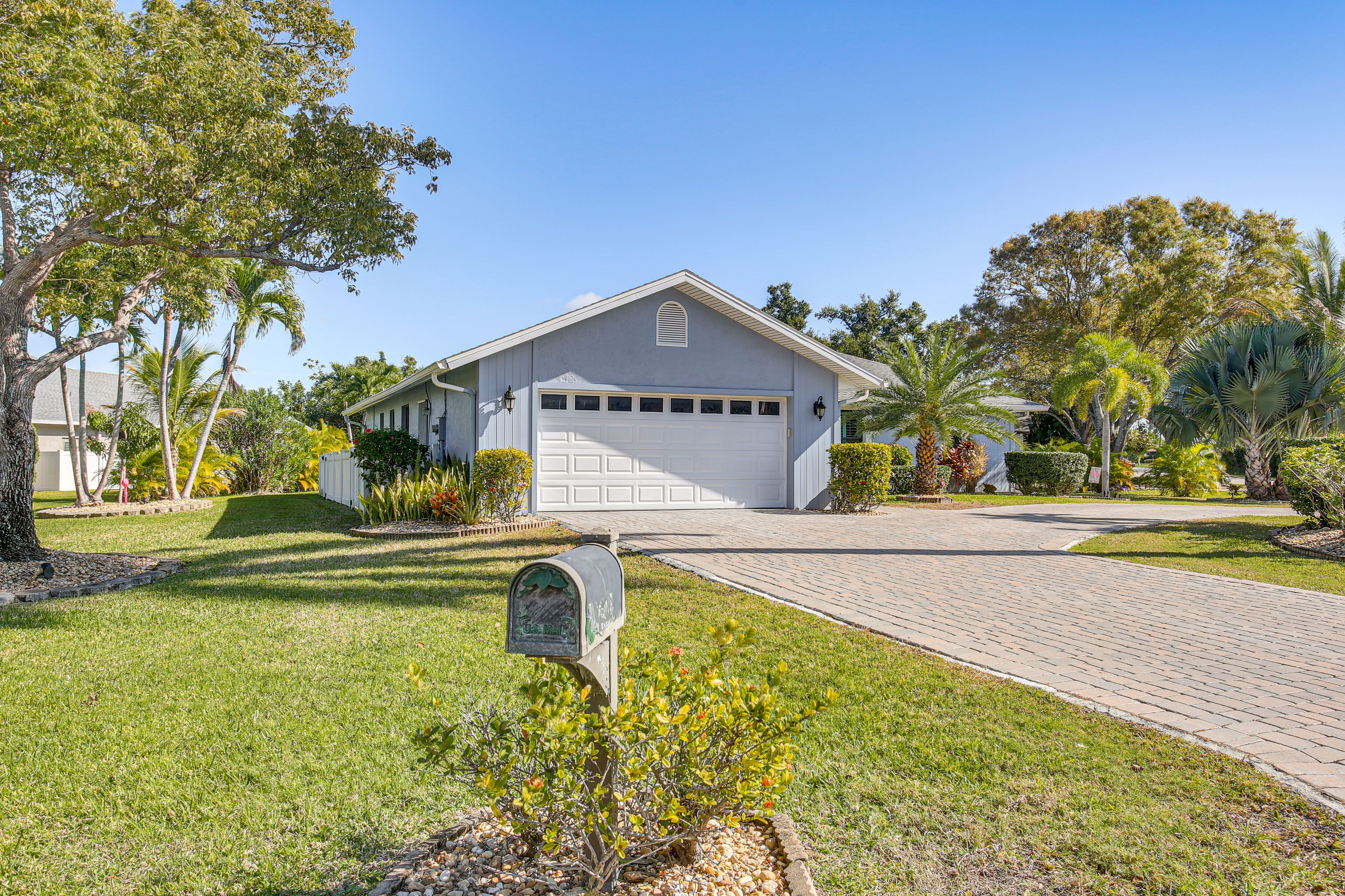 Parking | Garage (1 Vehicle) | Driveway (2 Vehicles)