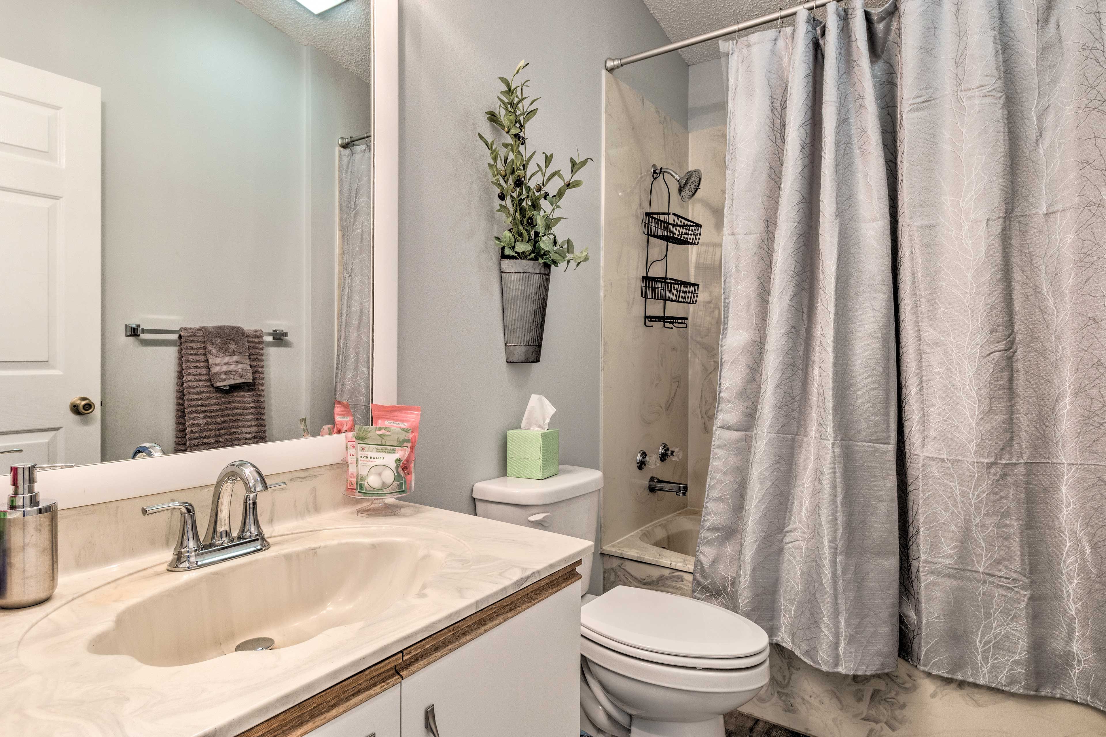Full Bathroom | Hair Dryer