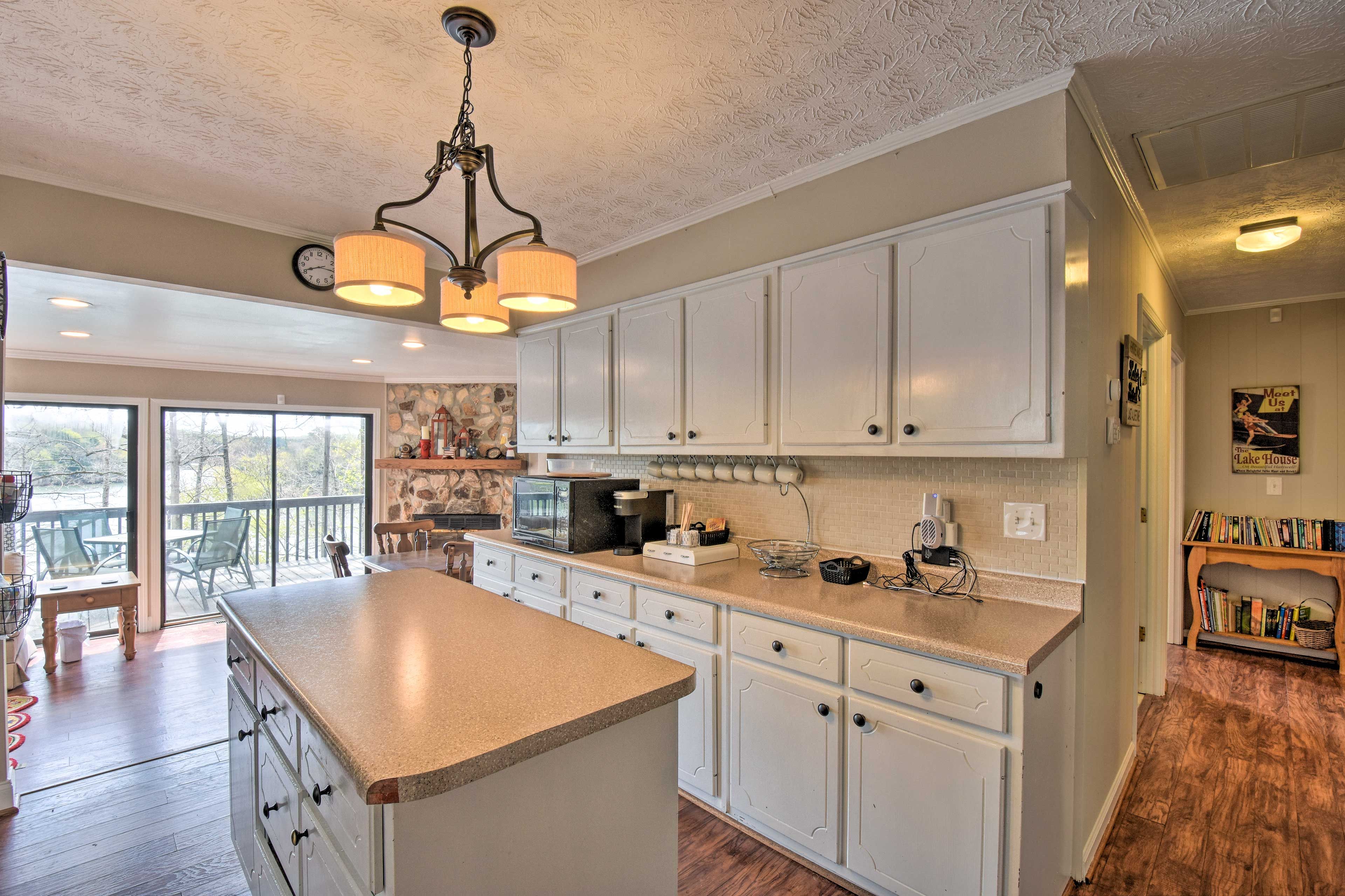 Fully Equipped Kitchen | Cooking Basics & Spices