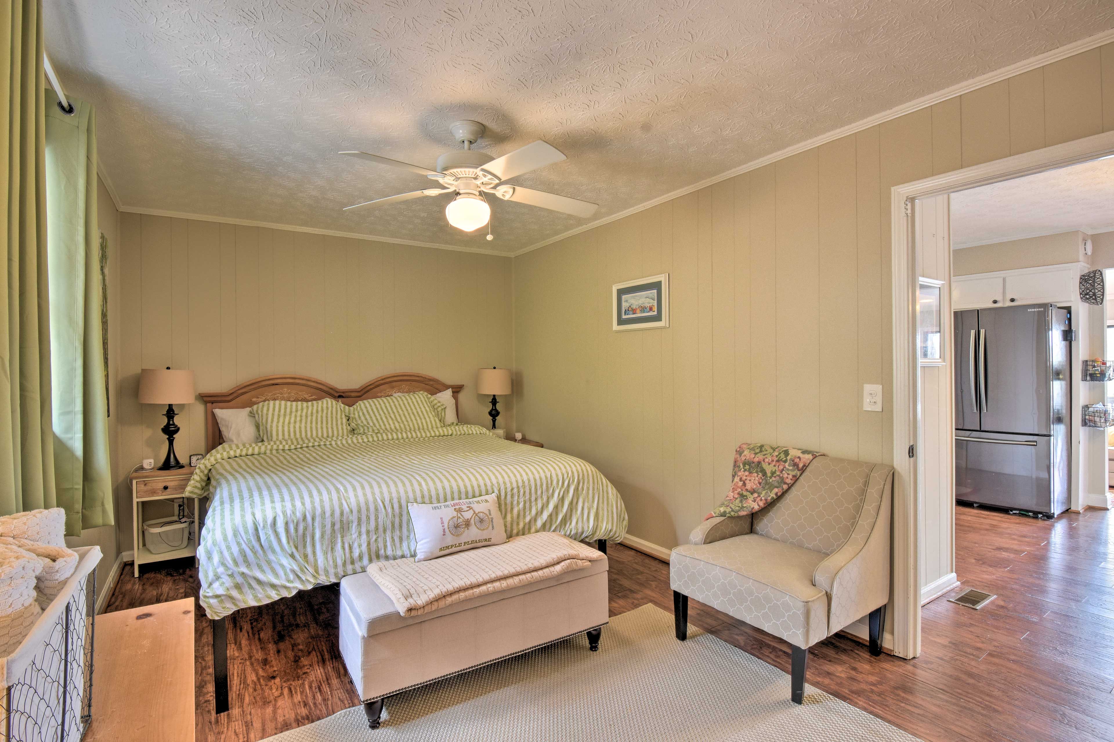Bedroom 1 | Linens Provided